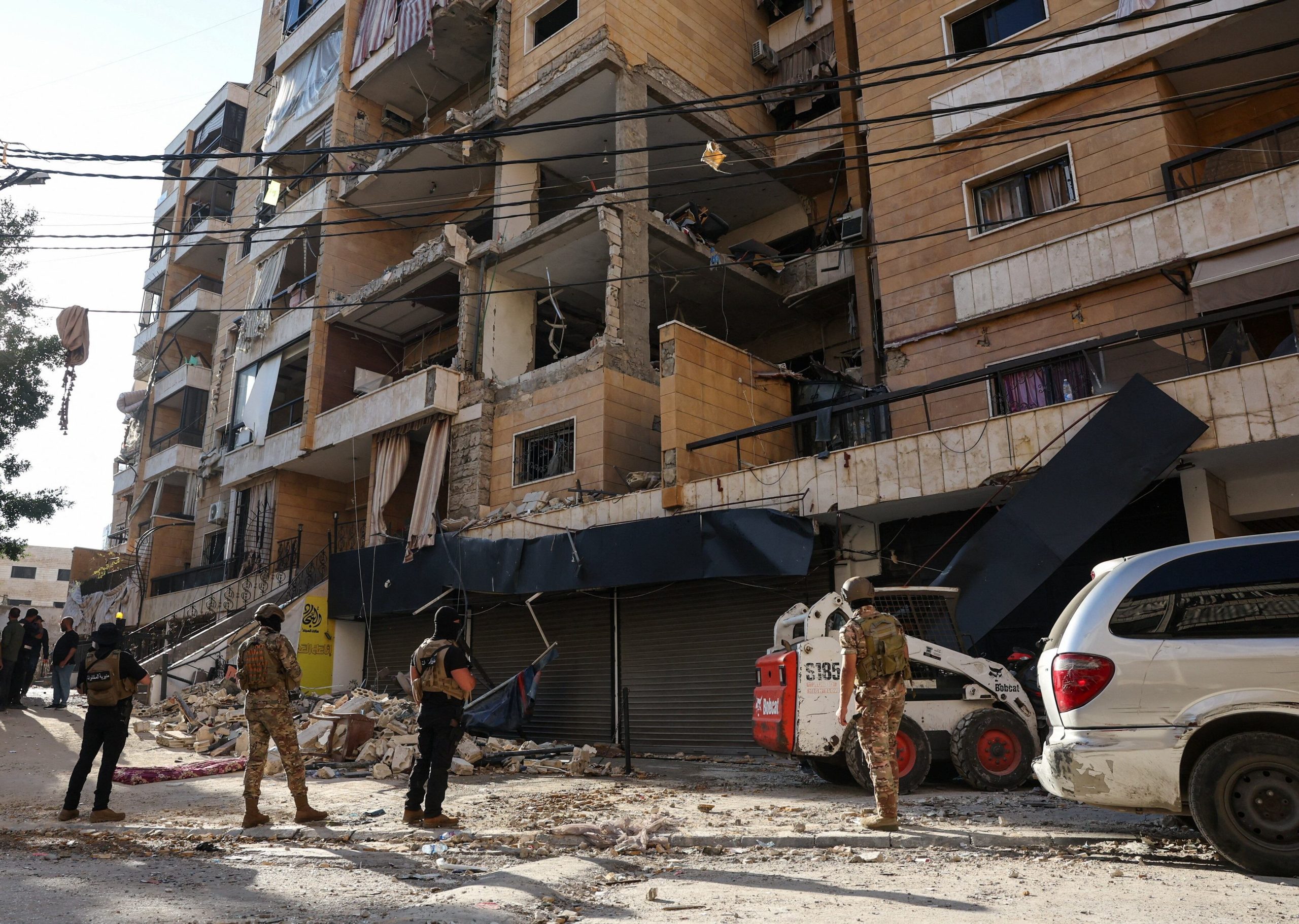 Irán amenazó a Israel y EEUU tras los bombardeos israelíes contra objetivos de Hezbollah en Beirut (REUTERS/Mohamed Azakir)