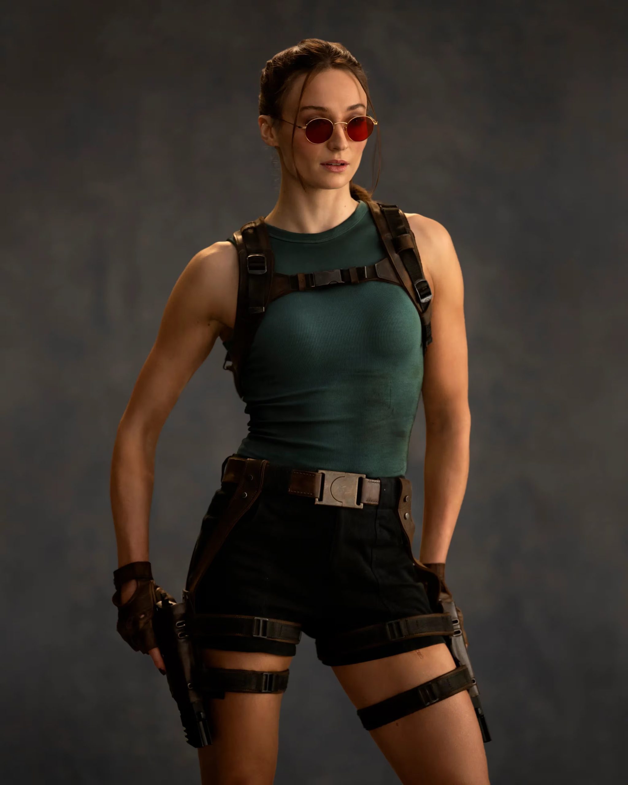 Actualmente, Sophie Turner se enfrenta a la interrupción de las grabaciones de Lara Croft tras un accidente en el set (Prime Video)