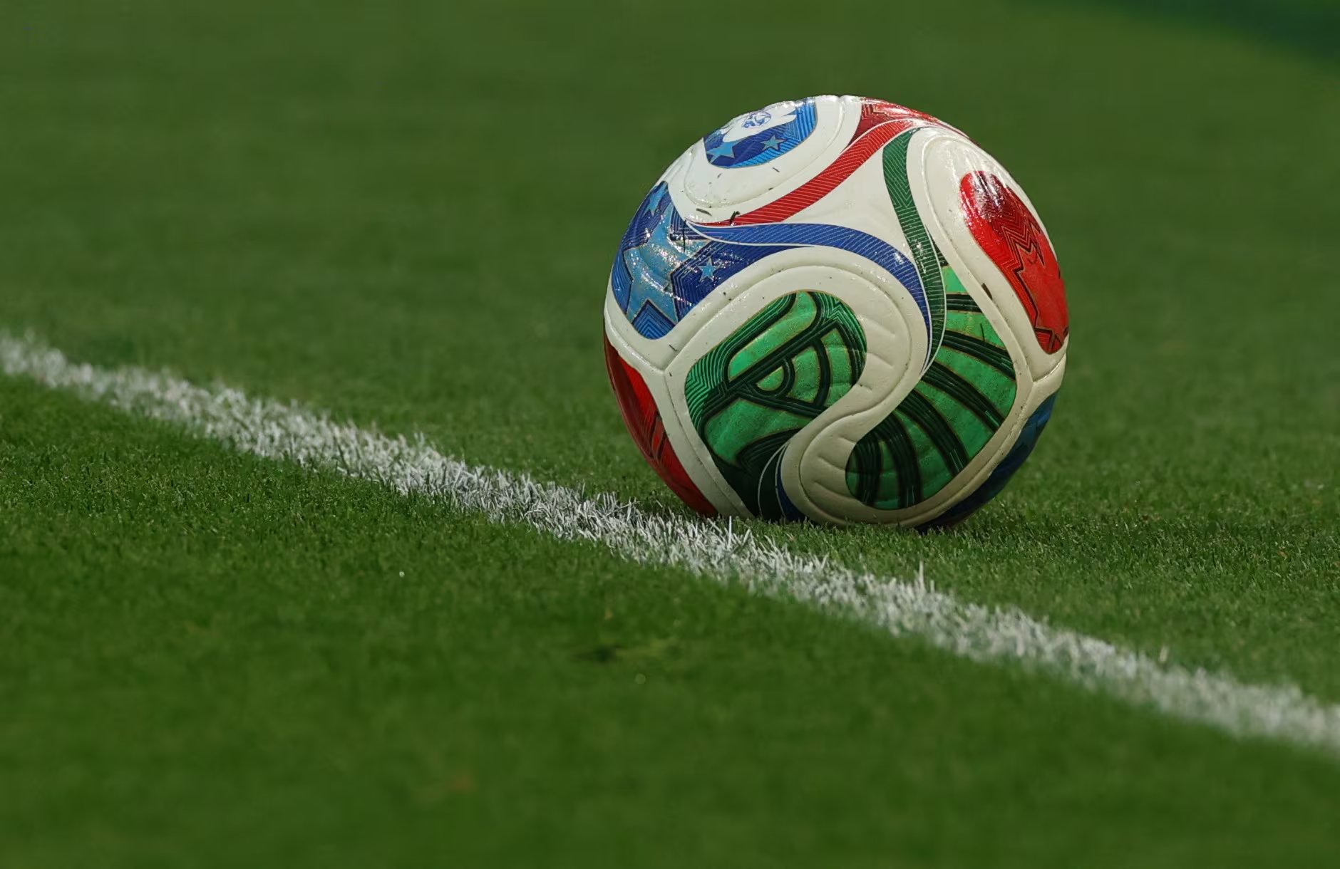La investigación de The Athletic revela que al menos dos futbolistas con opciones de jugar el Mundial son denunciados por spot fixing (REUTERS/Cathal Mcnaughton)