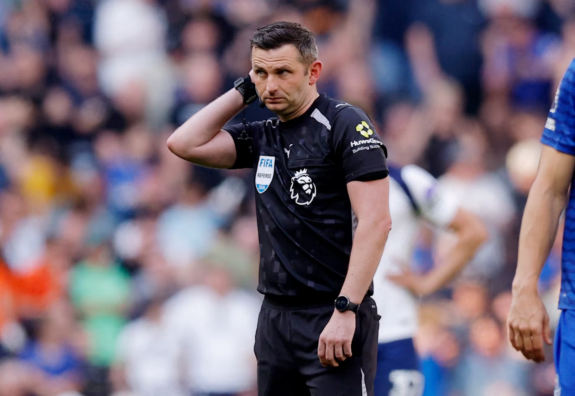 El juez inglés Michael Oliver se perderá el partido de Costa de Marfil ante Ecuador por problemas médicos - crédito Andrew Couldridge/Action Images vía Reuters