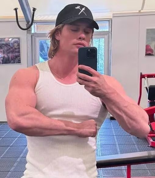 Galitzine asegura que el desafío no solo transformó su cuerpo, sino también su fortaleza mental. (Captura: Instagram)