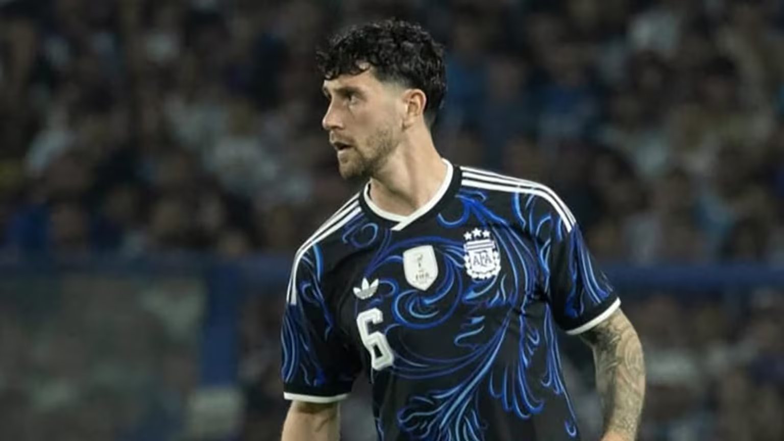 Marcos Senesi ingresó en la lista para el Mundial en lugar del lesionado Leonardo Balerdi