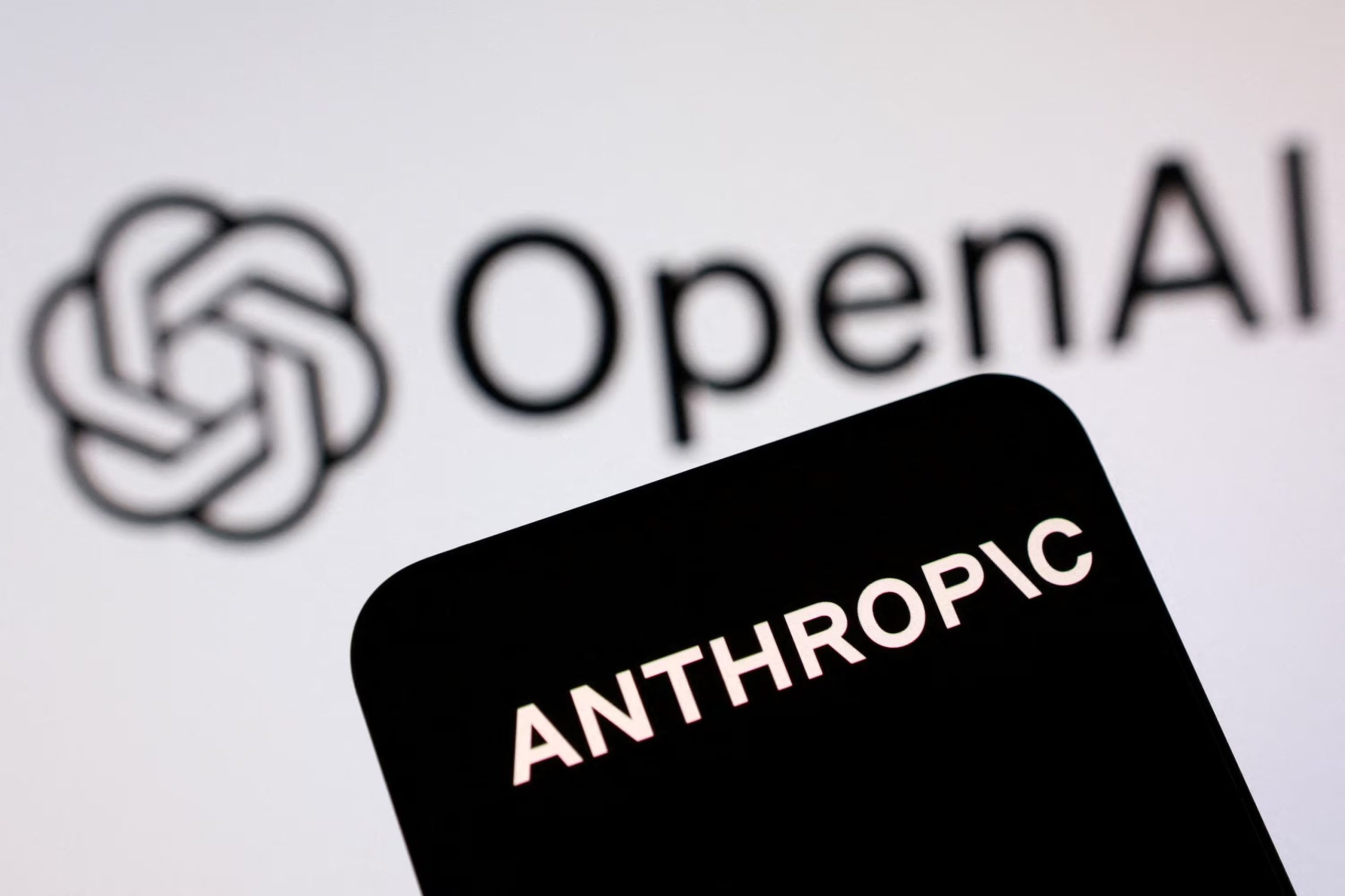 Empresas líderes en el desarrollo de inteligencia artificial impulsan innovaciones que transforman el mercado y generan expectativas en el ámbito financiero (REUTERS/Dado Ruvic/Illustration)