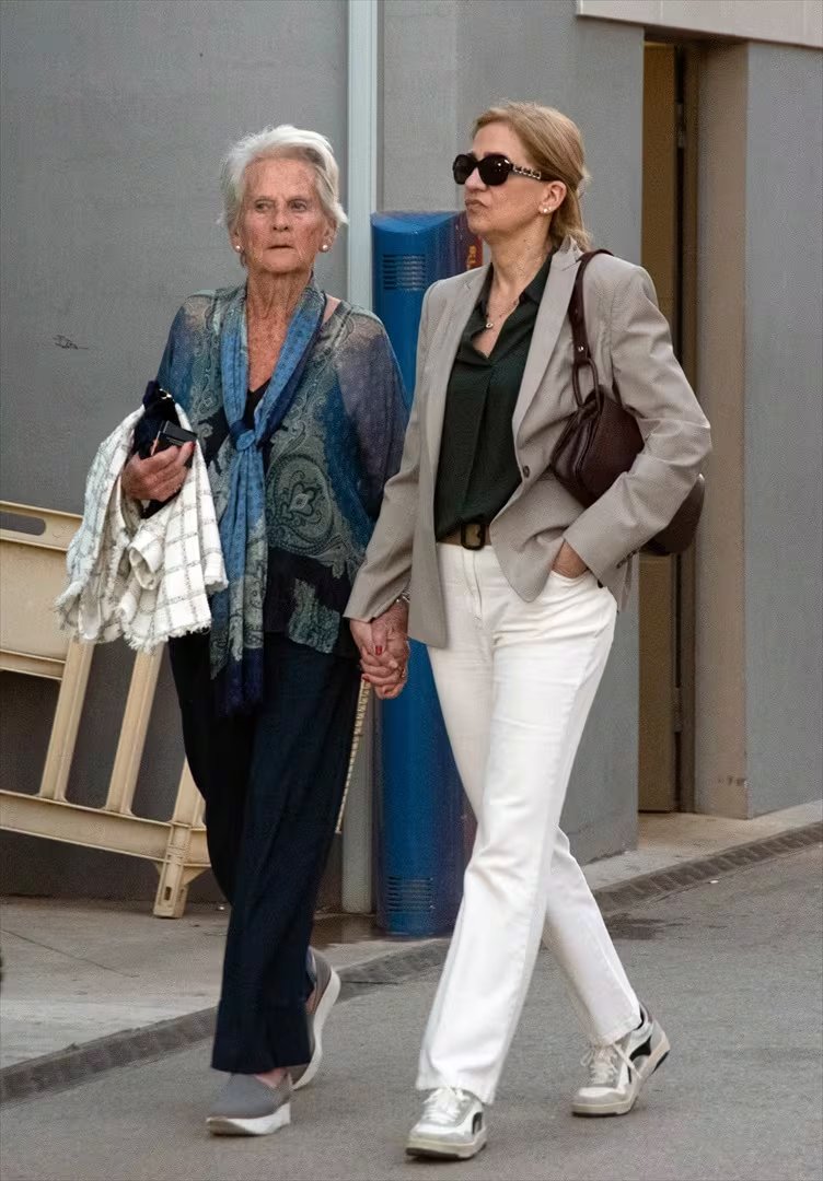 La infanta Cristina y Claire Liebaert. (David Oller/Europa Press)