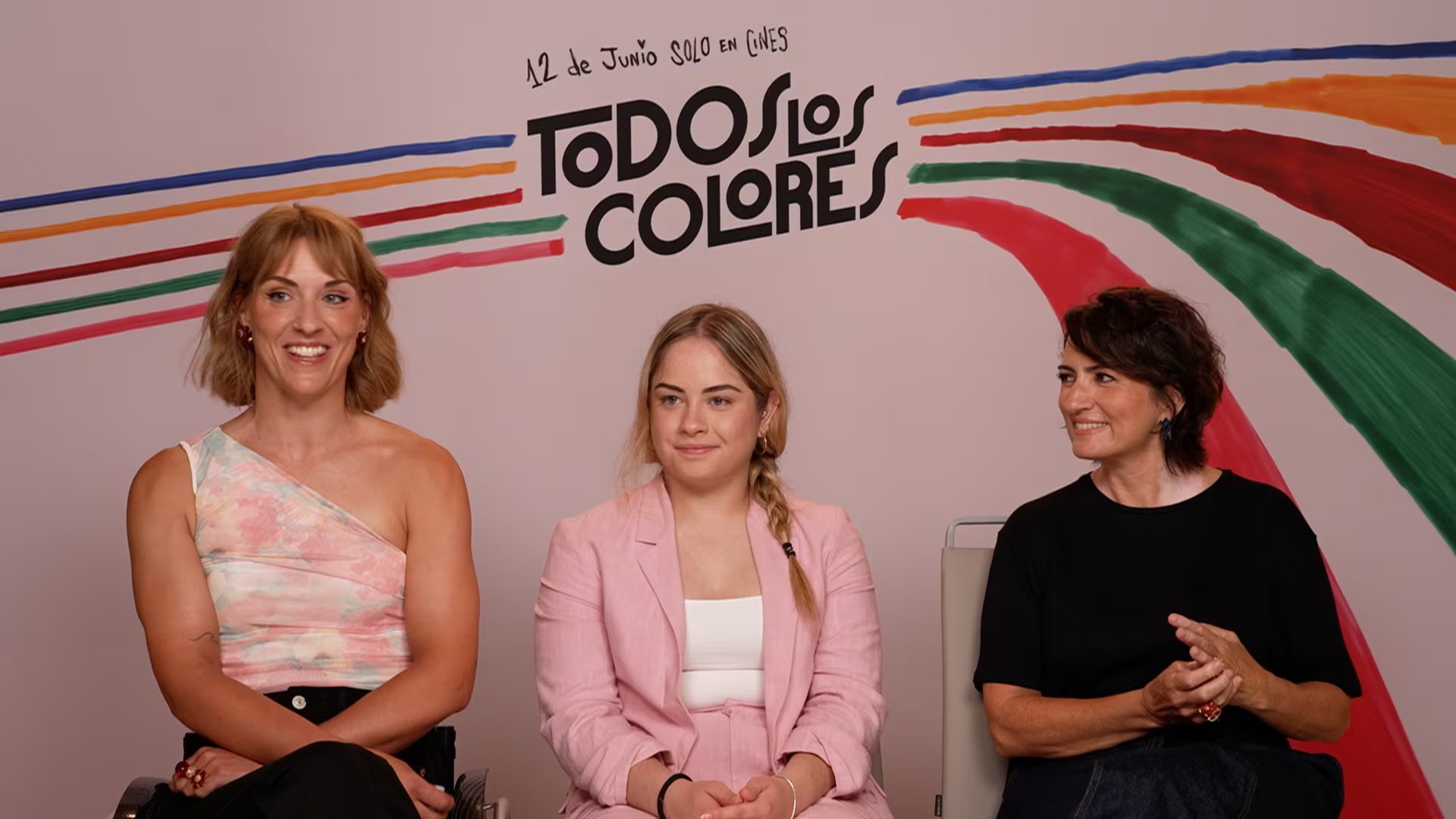 Entrevista a las protagonistas de 'Todos los colores', de izquierda a derecha, Eva Moral, Mafalda Carbonell y Silvia Abril. (Infobae España)