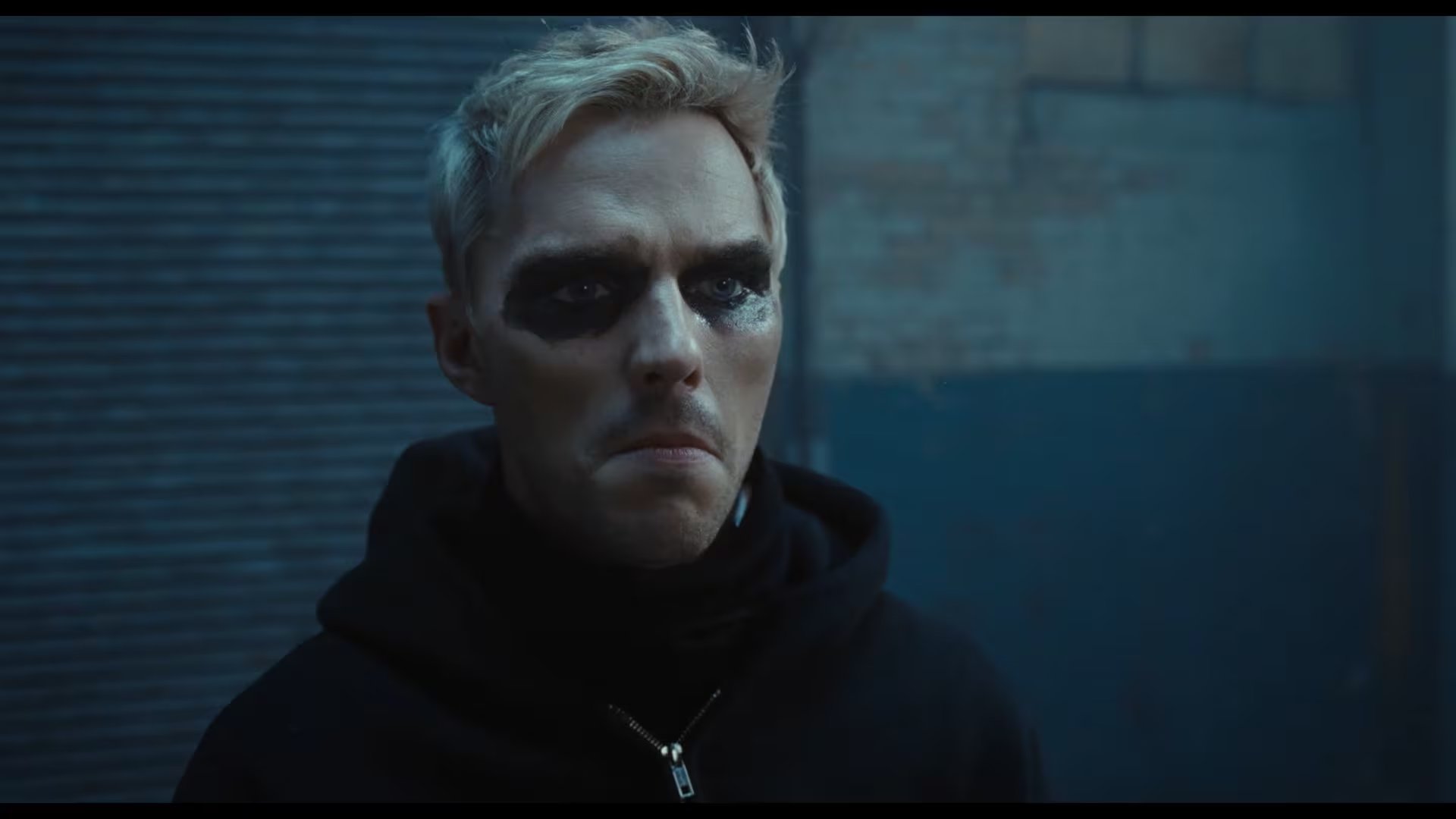 Nicholas Hoult en la película 'How To Rob a Bank' (Sony Pictures España)