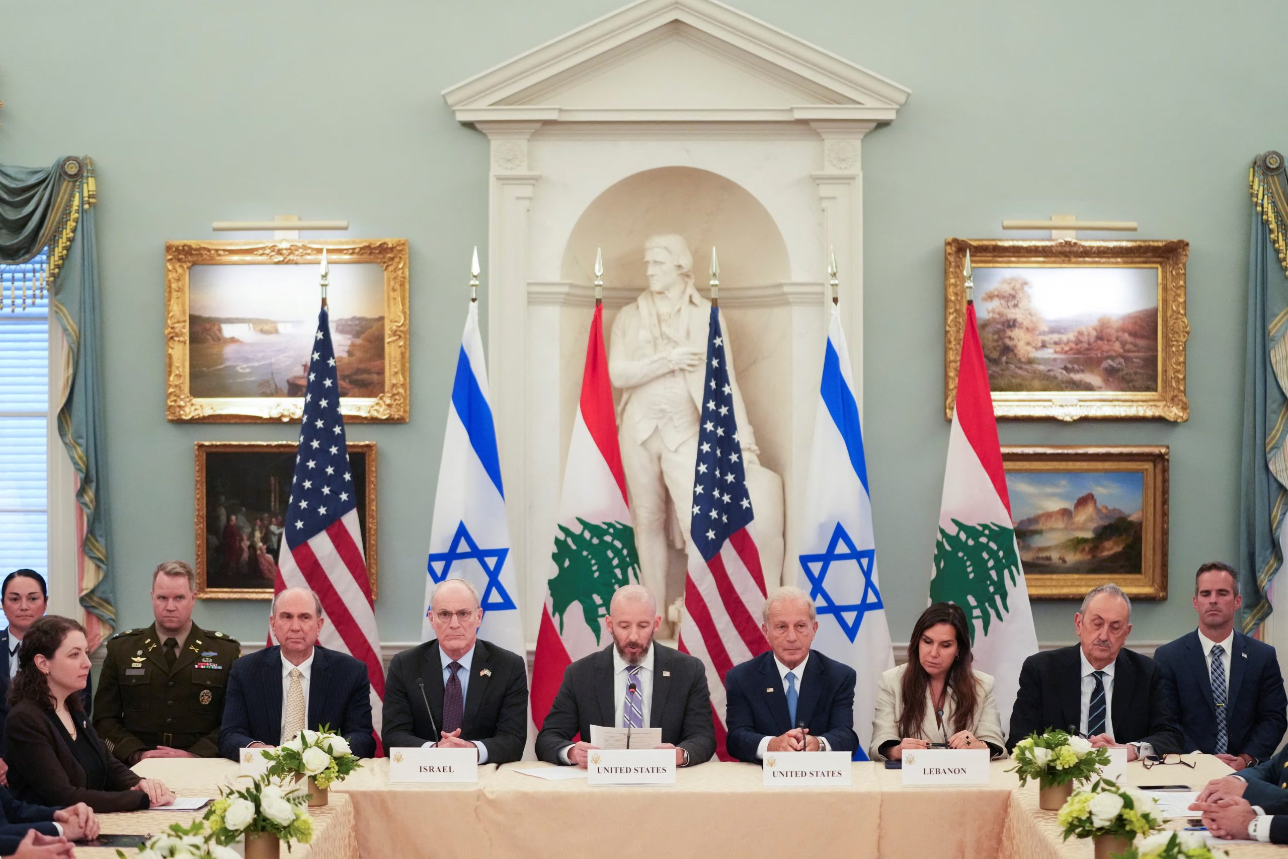 El entendimiento fue anunciado en un comunicado conjunto de Washington, Jerusalén y Beirut tras semanas de enfrentamientos (REUTERS)