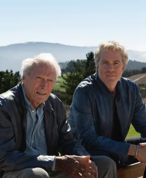 Kyle Eastwood dijo en un medio francés que su padre estaba jubilado y sus declaraciones impulsaron los rumores sobre el retiro del director (Instagram/kyleeastwood)