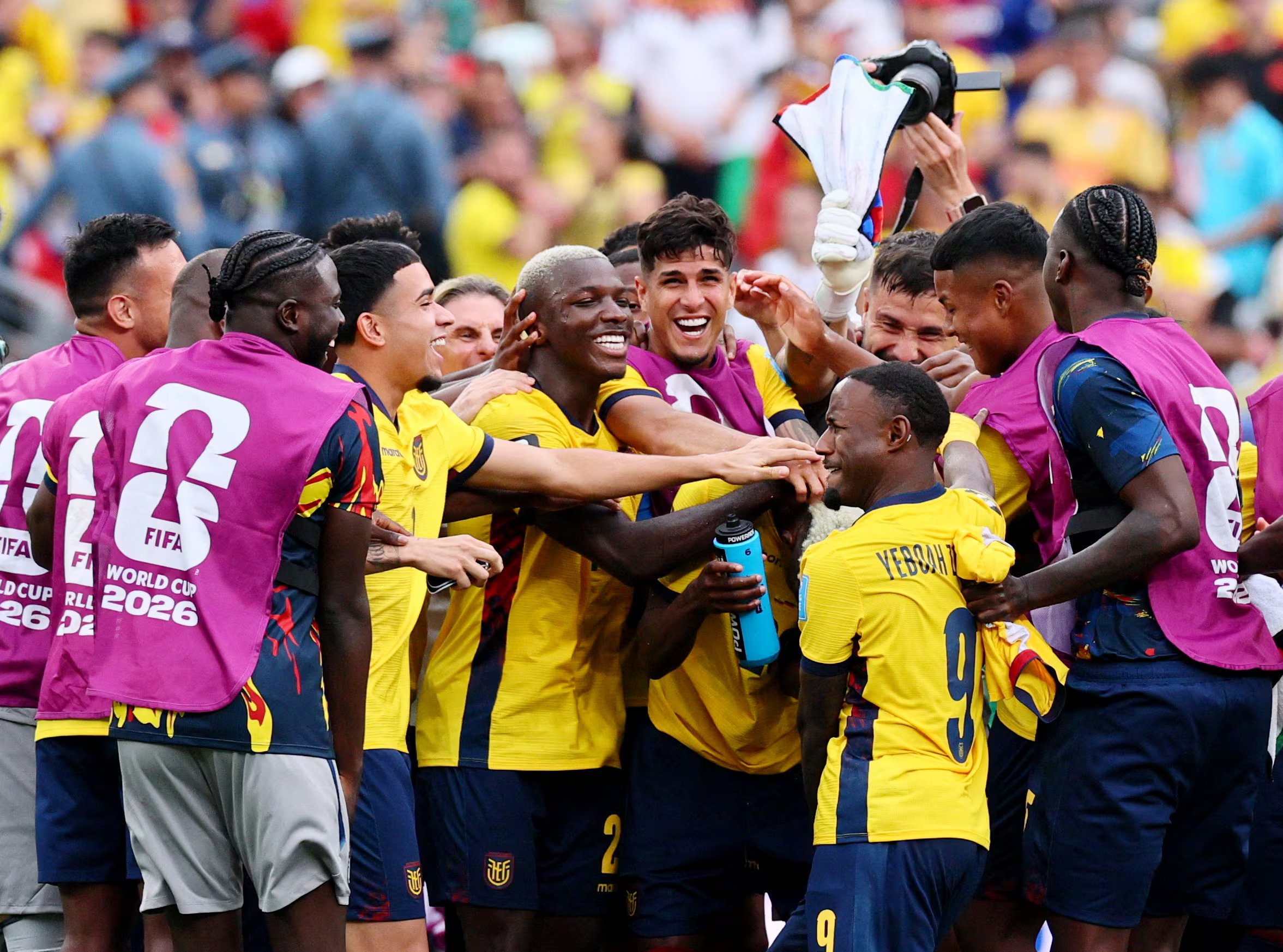 Soccer Football - FIFA World Cup 2026 - Group E - Ecuador v Germany - New York/New Jersey Stadium, East Rutherford, New Jersey, U.S. - June 25, 2026 Ecuador's Nilson Angulo celebrates with teammates after the match IMAGN IMAGES via Reuters/Vincent Carchietta