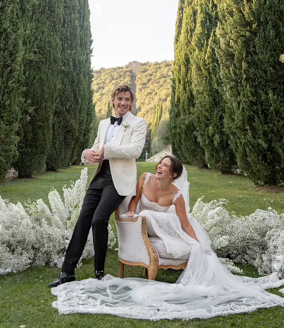 Brown contó que se casó con Bongiovi en mayo de 2024, después de hacer pública la relación en 2022 (Instagram)