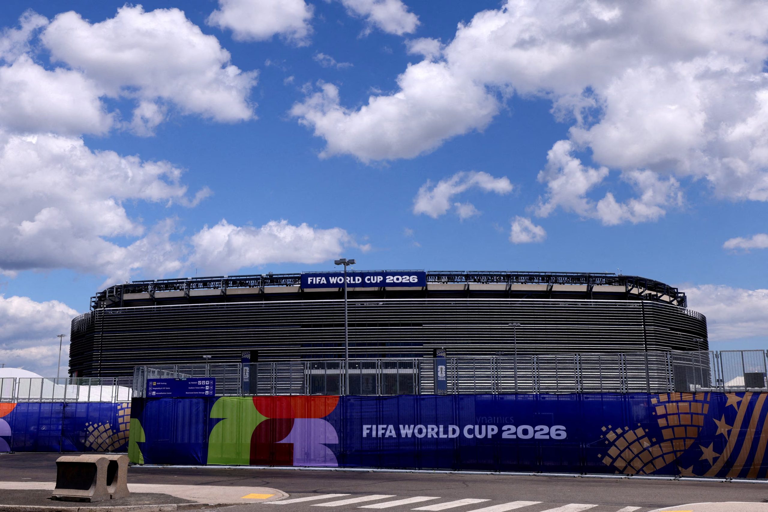 El boleto de tren de ida y vuelta al MetLife Stadium bajó de USD 150 a USD 98 y el de autobús cayó de USD 80 a USD 20 para los partidos de la Copa Mundial 2026 (REUTERS/Mike Segar/File Photo)