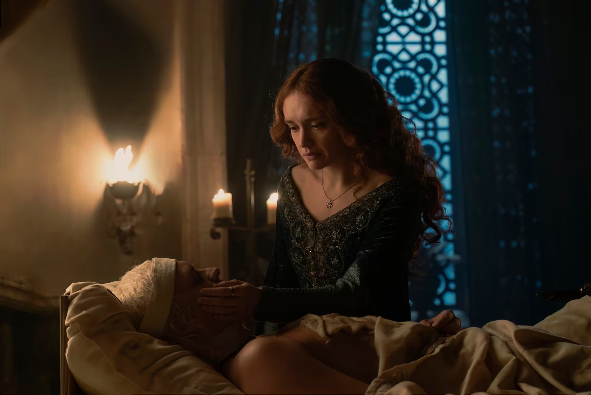 La actriz dijo que conseguir un papel en House of the Dragon le produjo alivio, pero también miedo y dudas sobre su capacidad para sostenerlo (Warner Bros. Discovery)