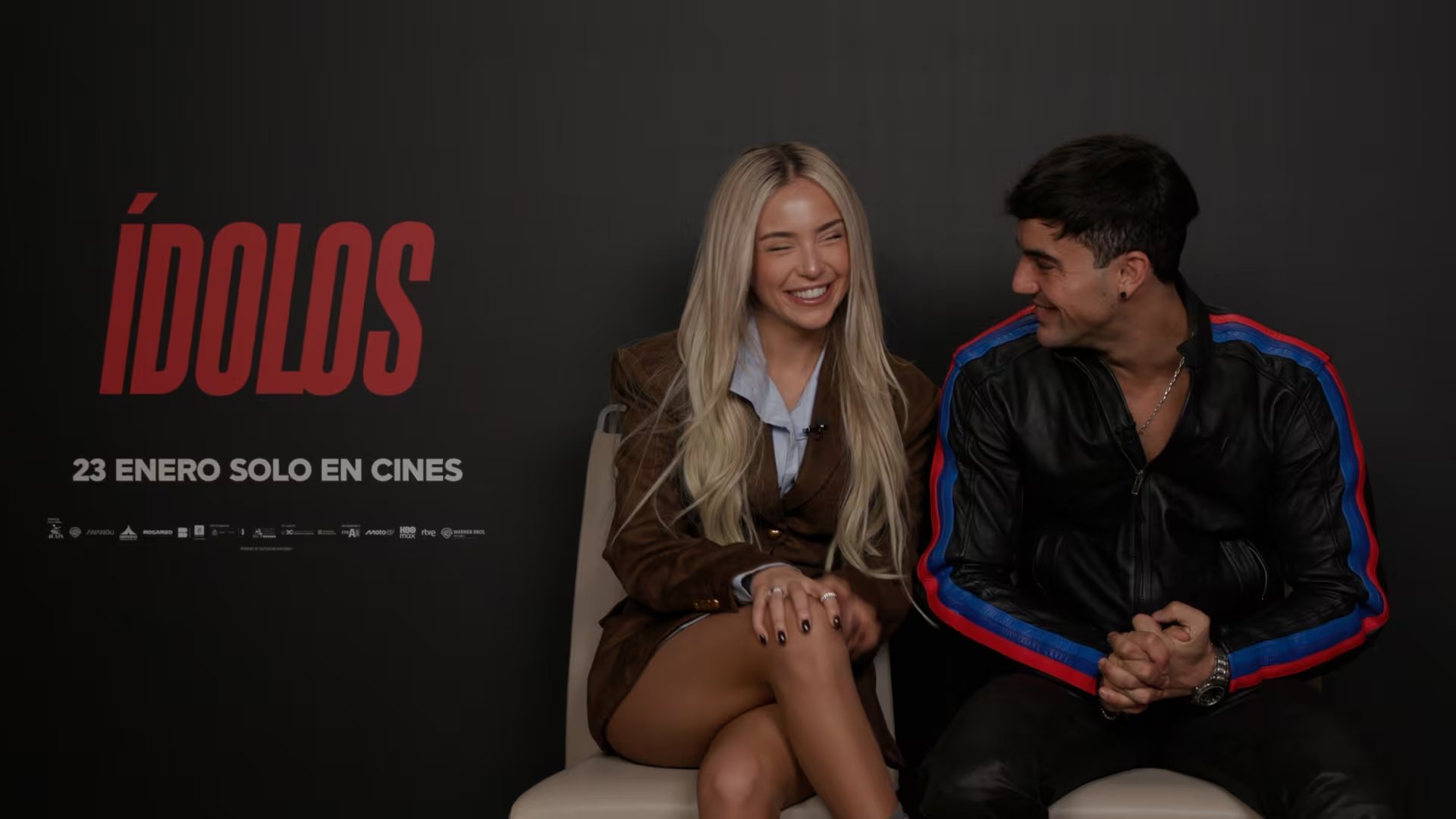 Ana Mena y Óscar Casas durante su entrevista con 'Infobae España' durante la promoción de 'ídolos'.