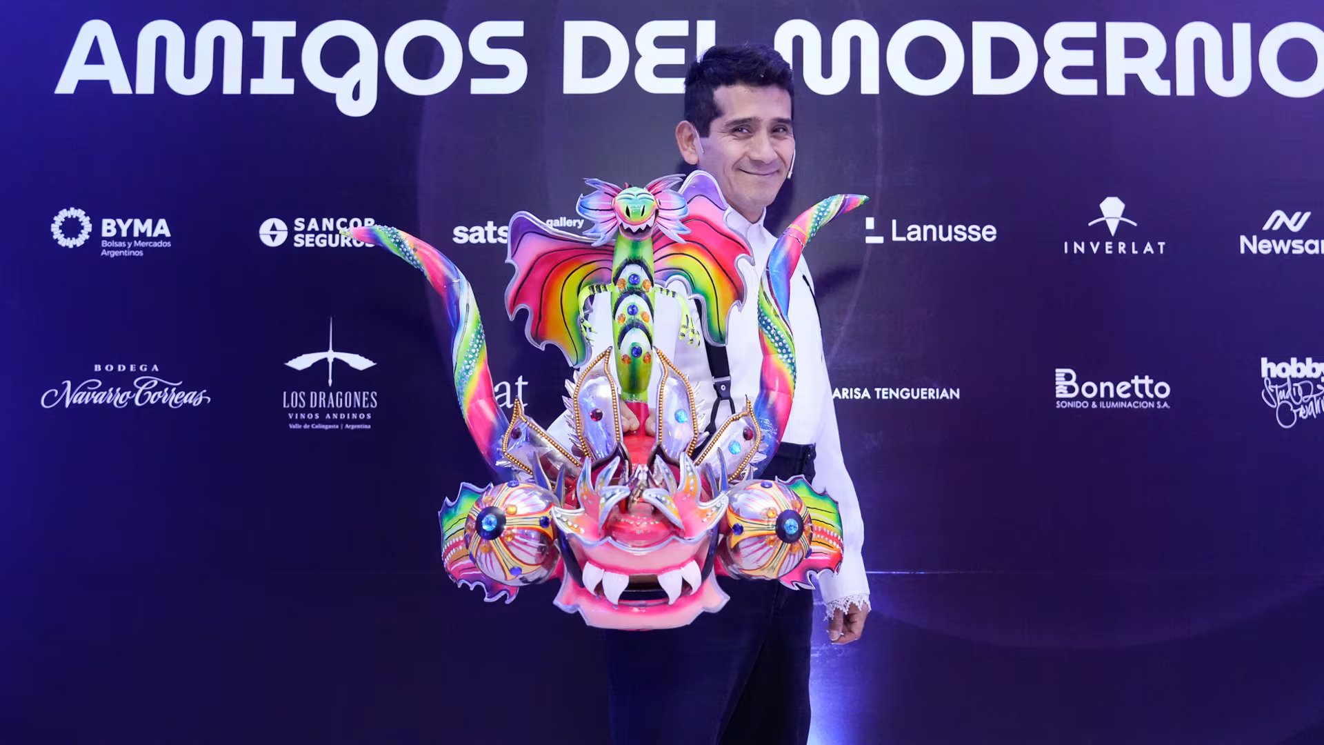 Osqui Guzmán participó como figura estelar en la tradicional Comida Anual de Recaudación de Fondos de la Asociación Amigos del Museo de Arte Moderno de Buenos Aires