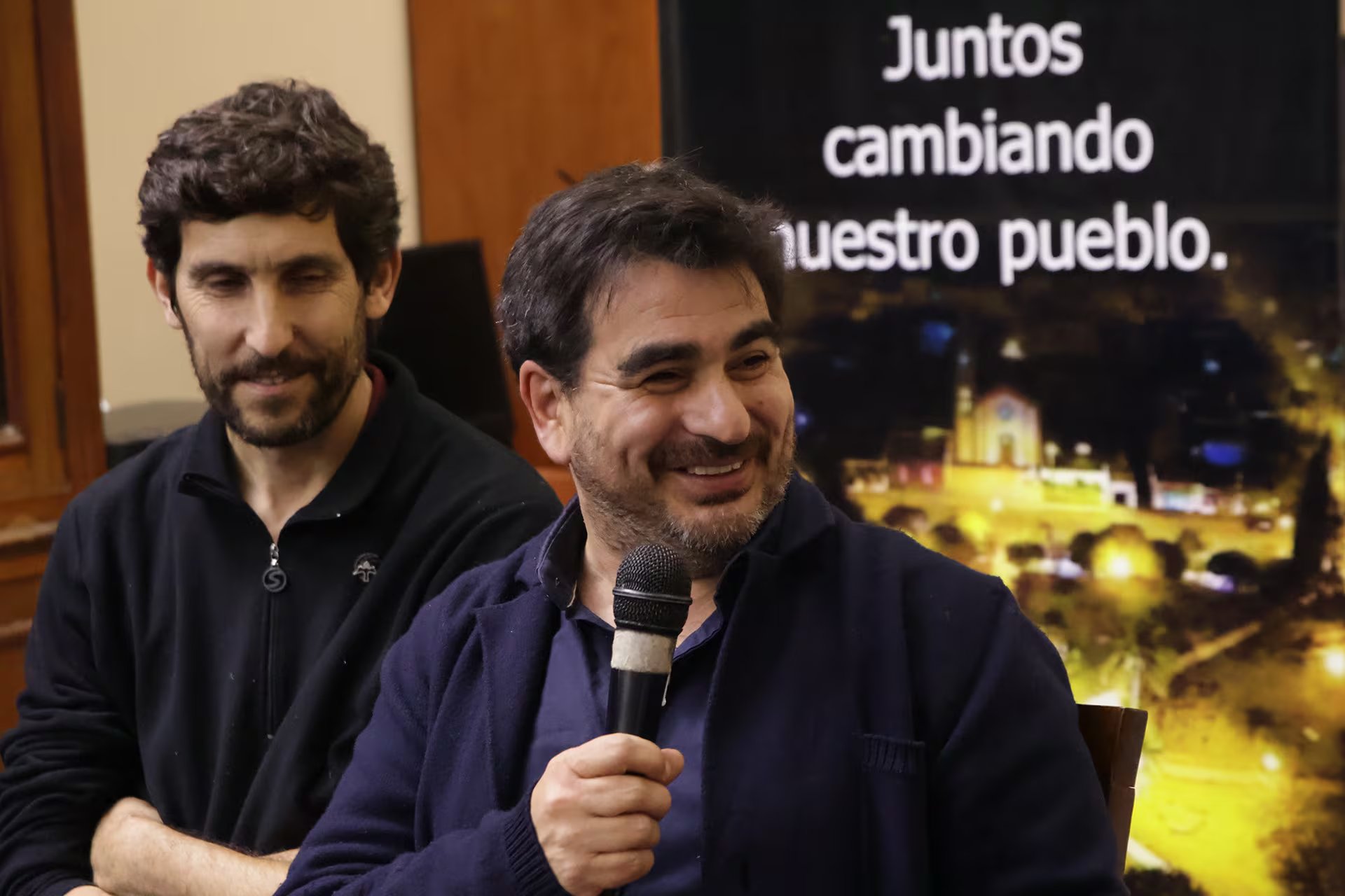 Juan Isern y Javier Acuña en Pujato, presentación del libro Scalopedia. 