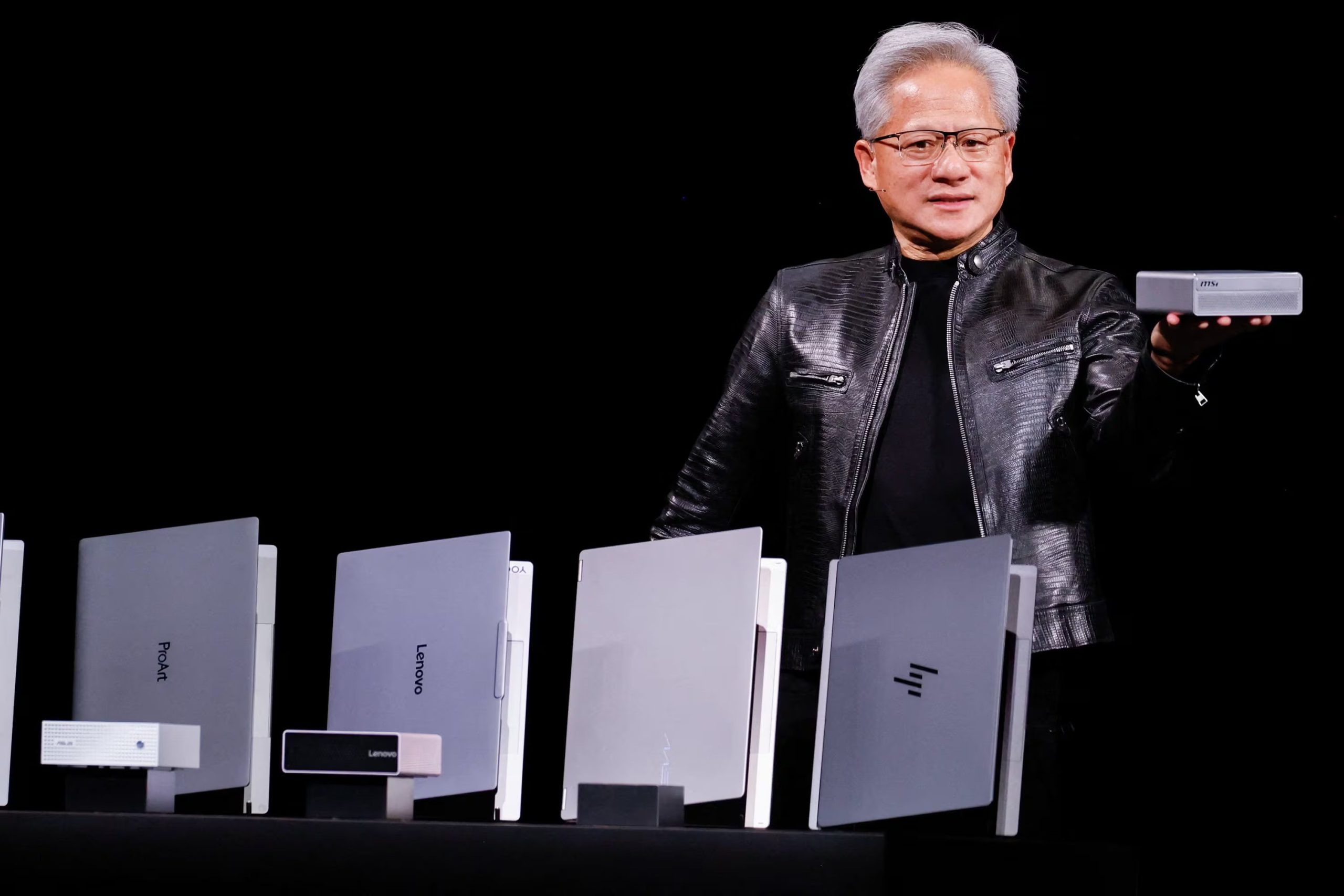 Nvidia apuesta por la arquitectura Arm para potenciar la inteligencia artificial en computadoras personales. (Reuters)
