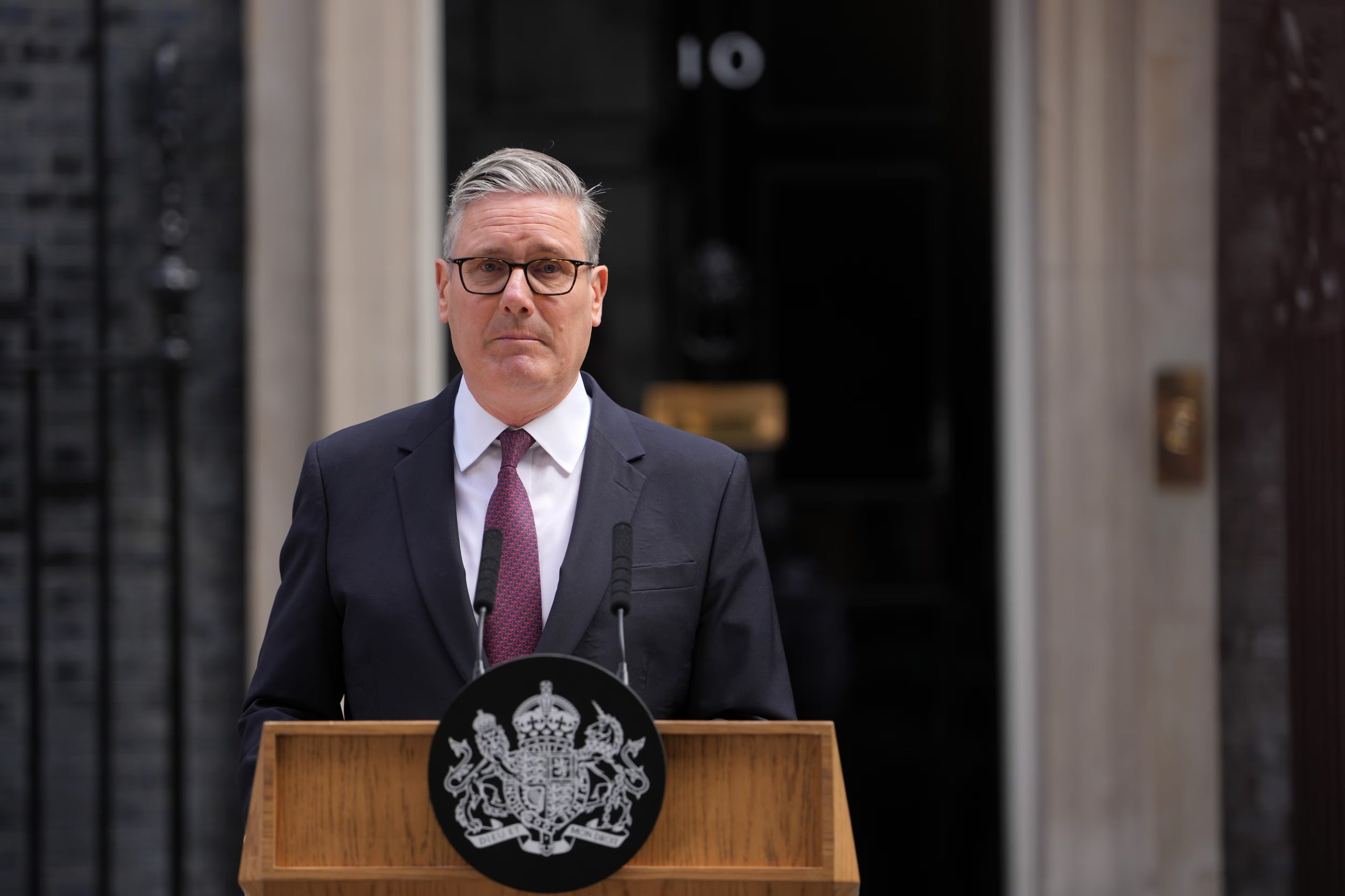 La dimisión de Keir Starmer y la crisis del Gobierno laborista impulsaron el ascenso de Andy Burnham en el Reino Unido. (AP/ARCHIVO)