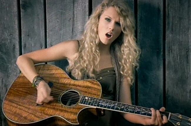 El primer éxito de la cantante en Billboard, lanzado cuando tenía 16 años, llevaba el nombre del artista country que ahora actuará en su boda (YouTube/Taylor Swift)