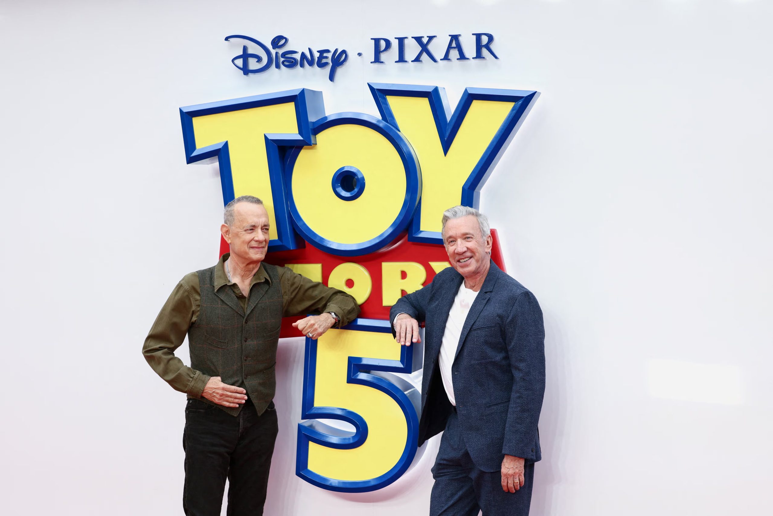 Tom Hanks explicó que los gestos y movimientos de Woody dependen de la animación y no pueden trasladarse al mundo real (REUTERS/Jack Taylor)