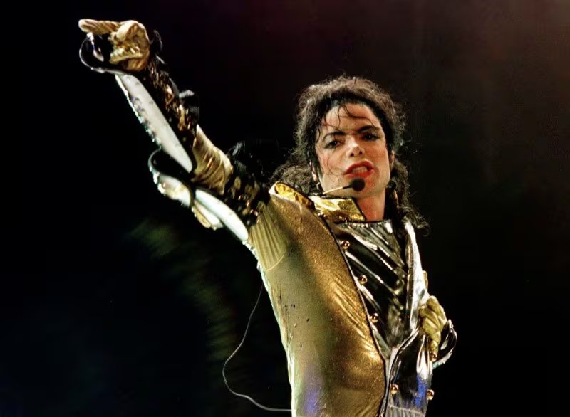 A 17 años de su muerte, Michael Jackson sigue generando interés masivo en la cultura global (REUTERS/Leonhard Foeger)