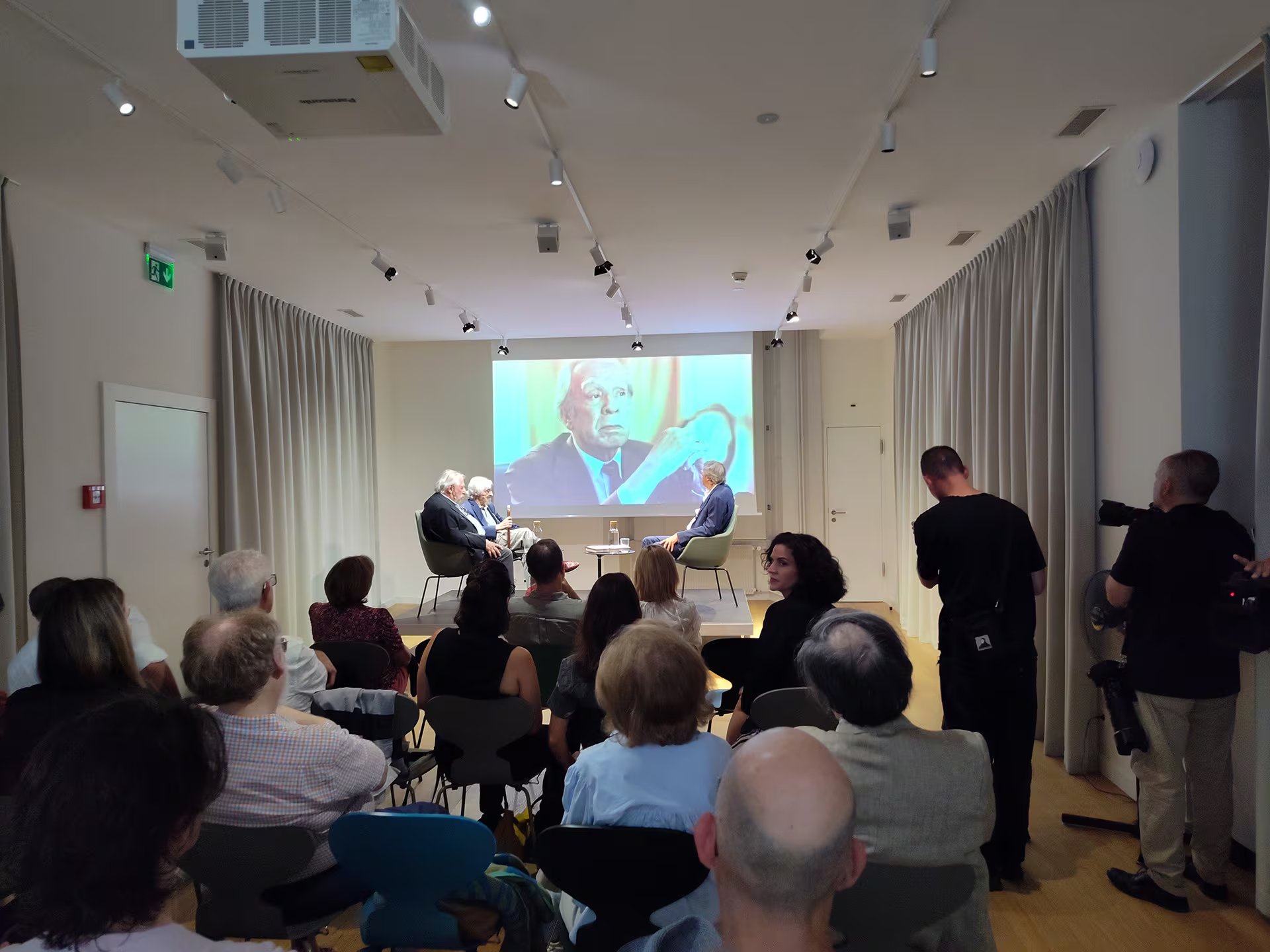Las presentación del libro de la colección Borges en Ginebra.