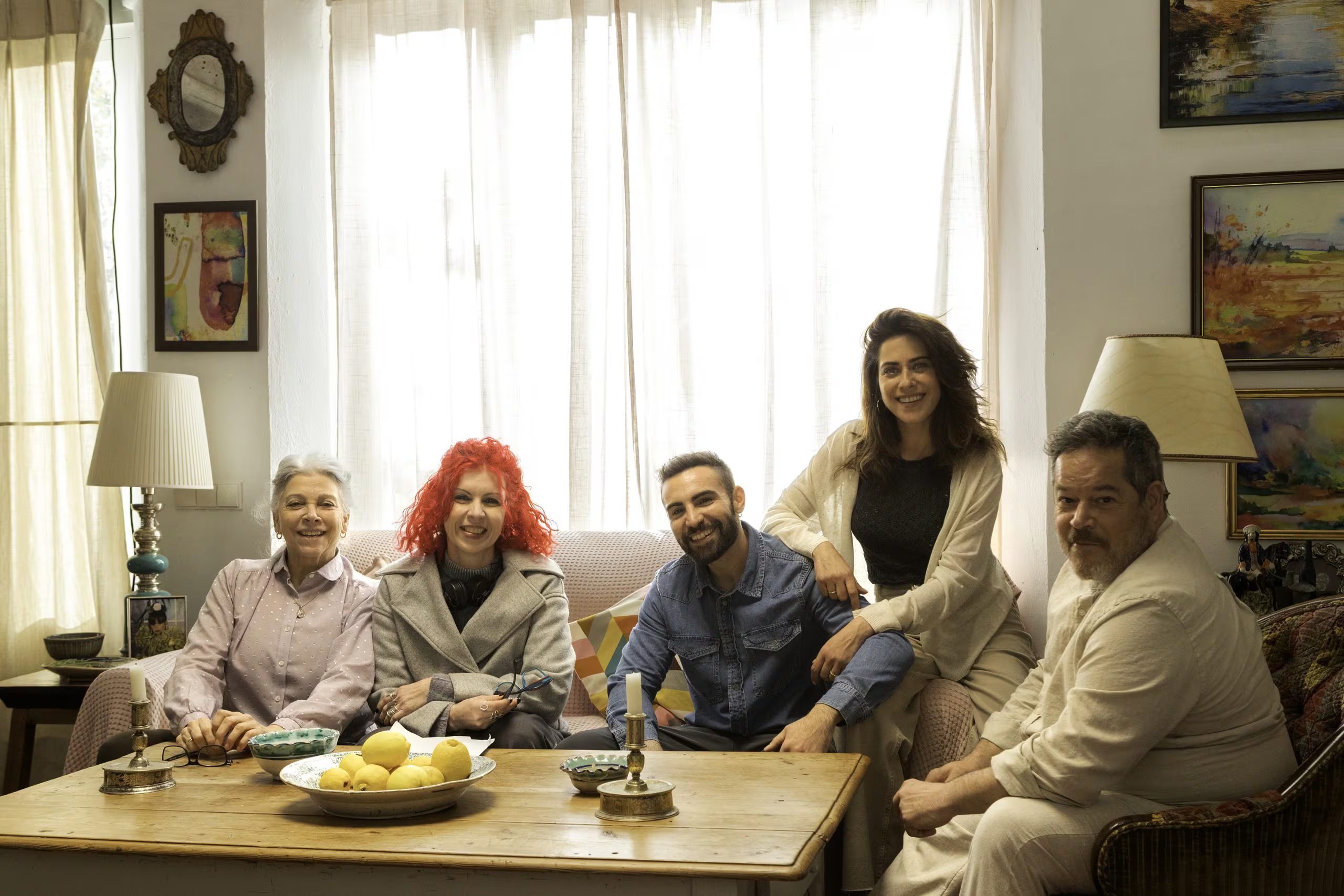 La directora Patricia Ortega y el equipo de la película '9 lunas'
