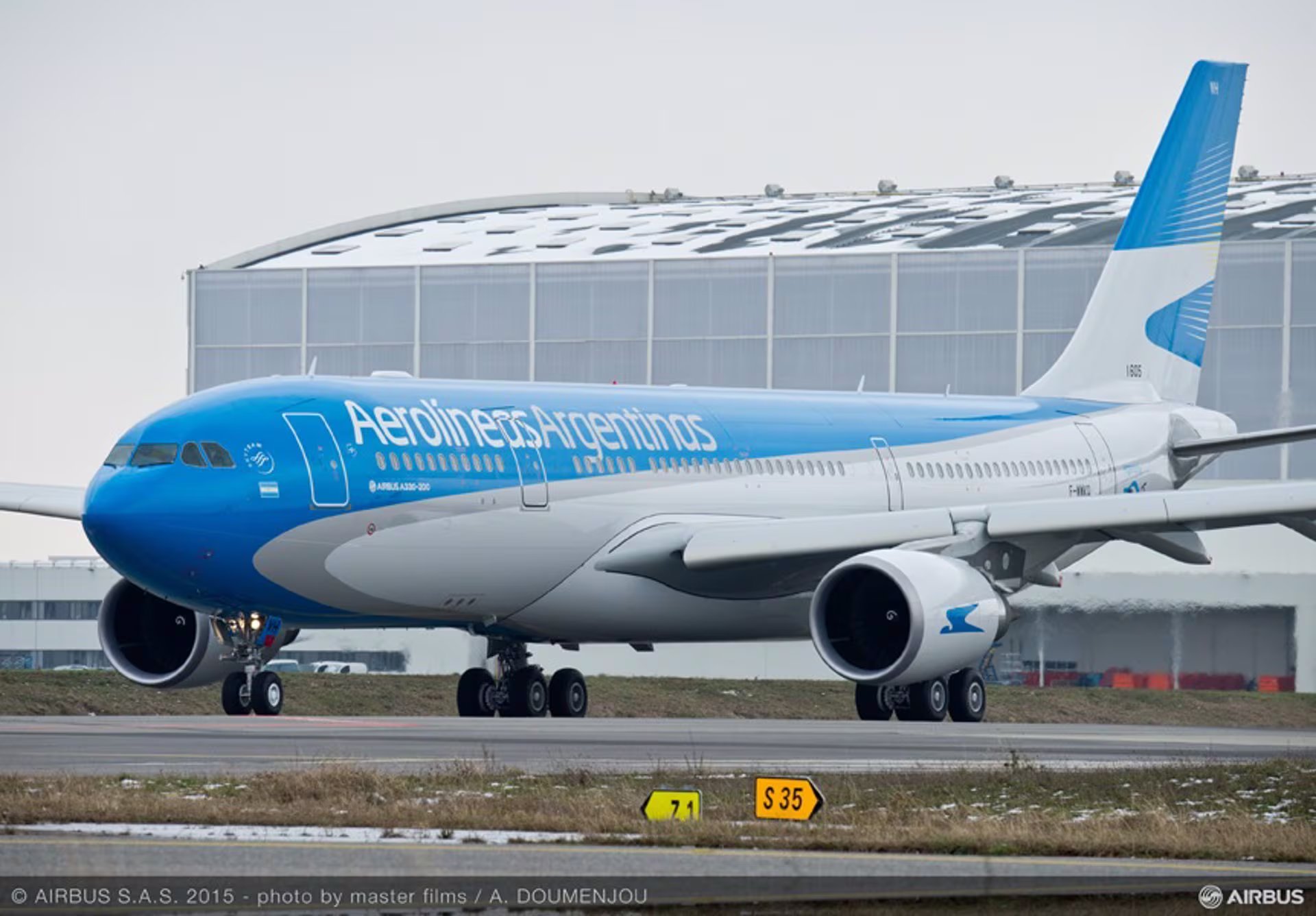 La operación utiliza aviones Airbus A330 para cubrir la demanda extraordinaria generada por la final de la Copa Mundial ( MASTERFILMS)