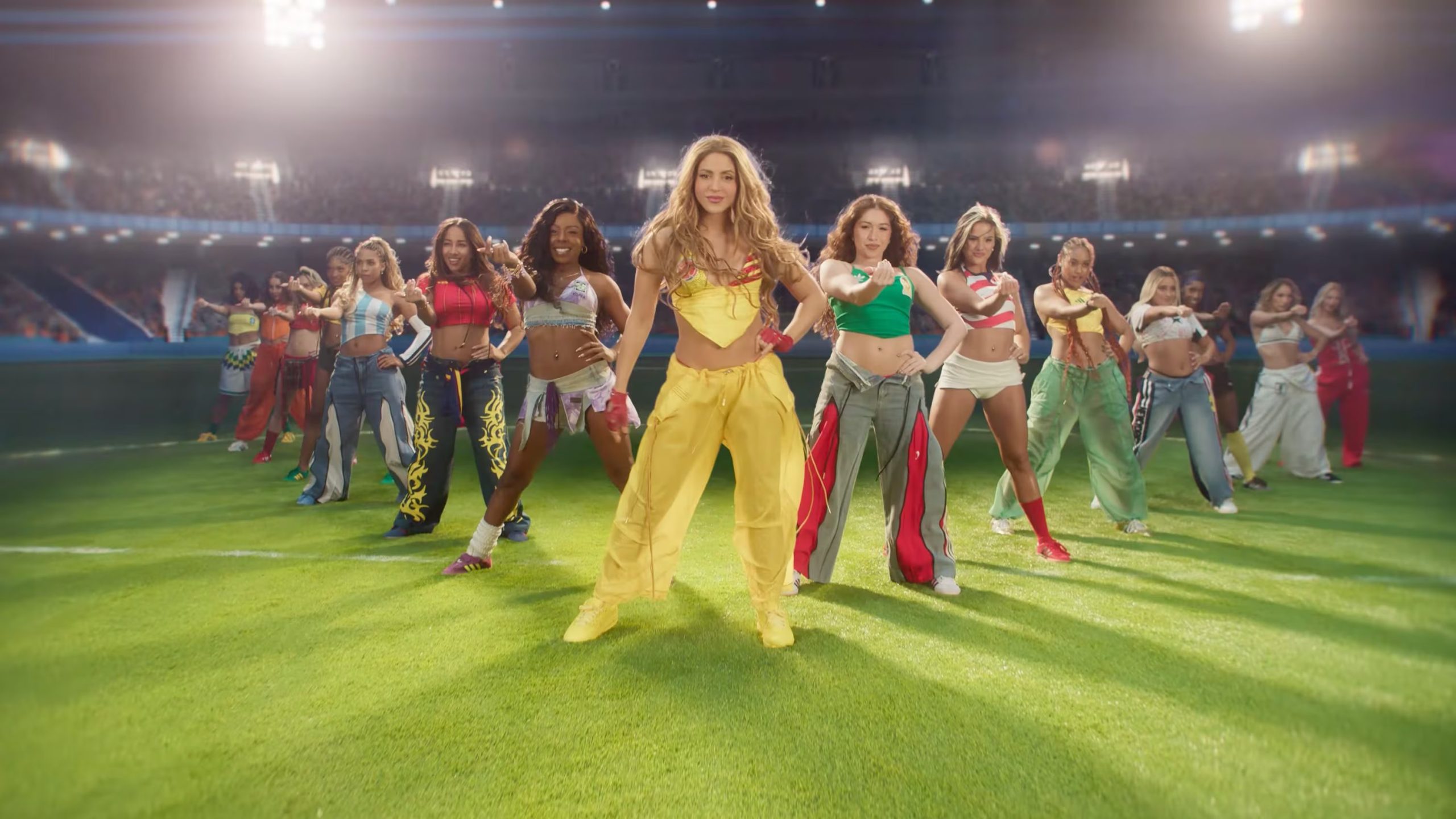 El video tiene más de 1.6 millones de vistas en menos de cinco horas - crédito @Shakira/YouTube