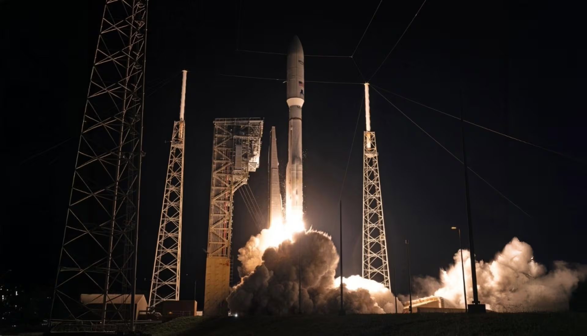 Amazon planea alcanzar 7.727 satélites en órbita para 2035 y acelerar lanzamientos con el cohete Vulcan. (Europa Press)