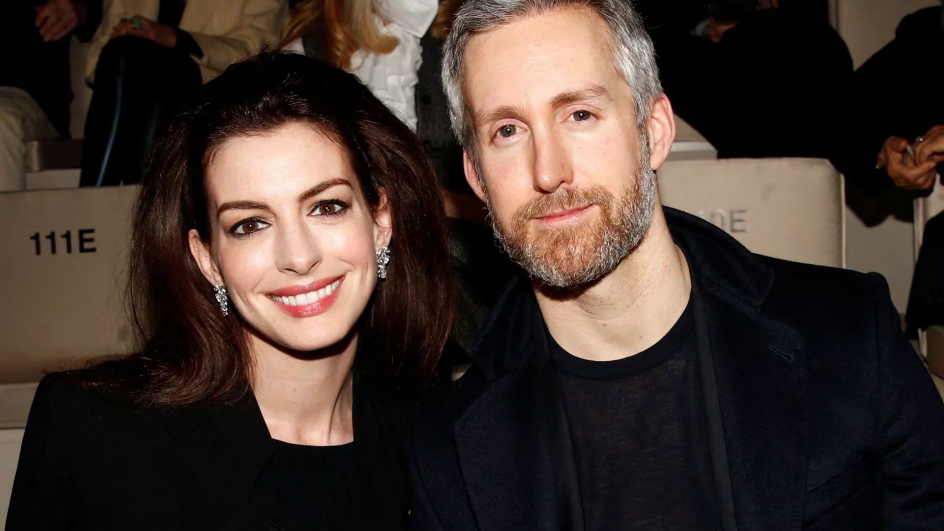 Anne Hathaway destacó el apoyo de Adam Shulman en un año marcado por el embarazo y por los estrenos de La Odisea, Verity y El fin de Oak Street - (REUTERS)