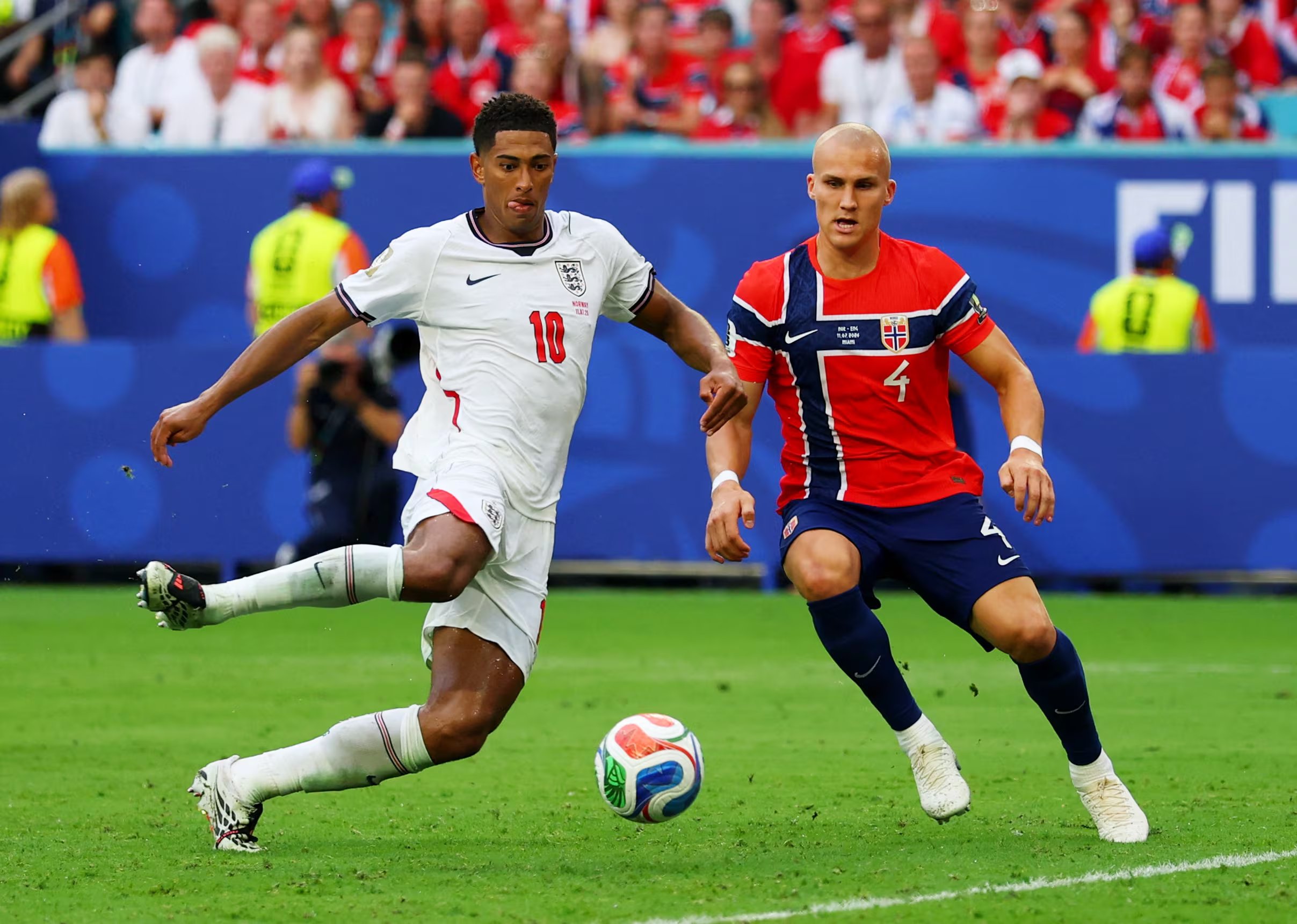 Jude Bellingham y Harry Kane llevan seis goles con la selección inglesa-crédito Mike Segar/REUTERS