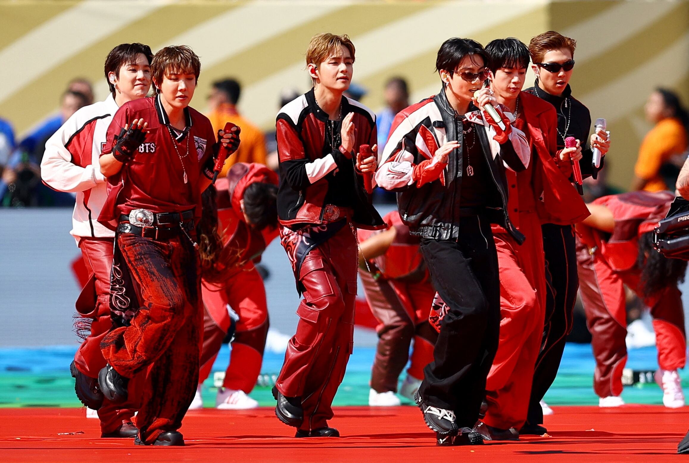BTS participó del show de medio tiempo (REUTERS/Agustin Marcarian)