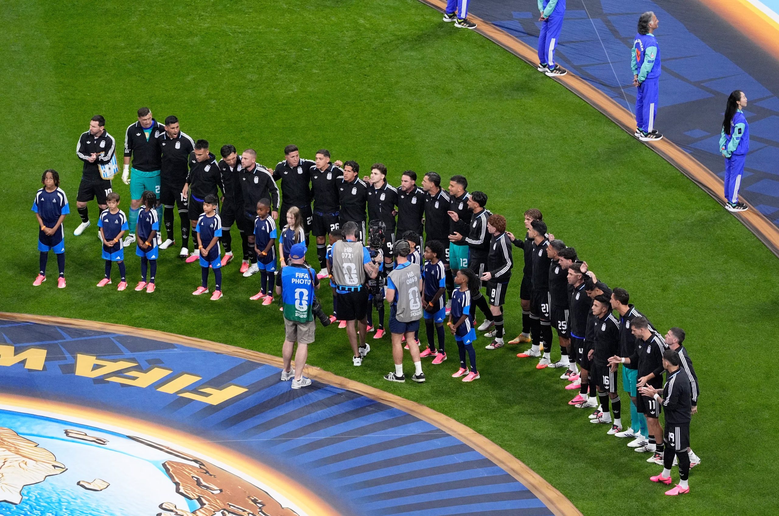 Argentina durante el himno (Foto: Reuters/Dale Zanine)