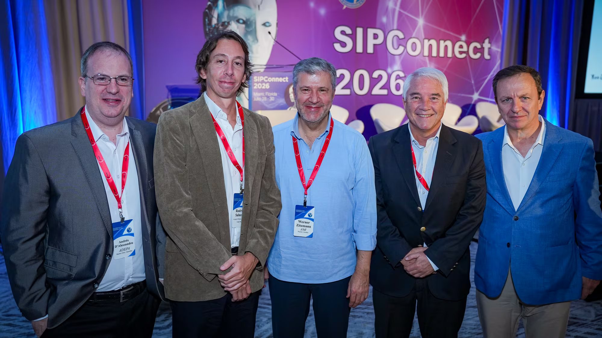 Andrés D'Alessandro, Rodrigo Salazar, Werner Zitzman, Pablo De Luca y Carlos Lauría en SIP Connect 2026.