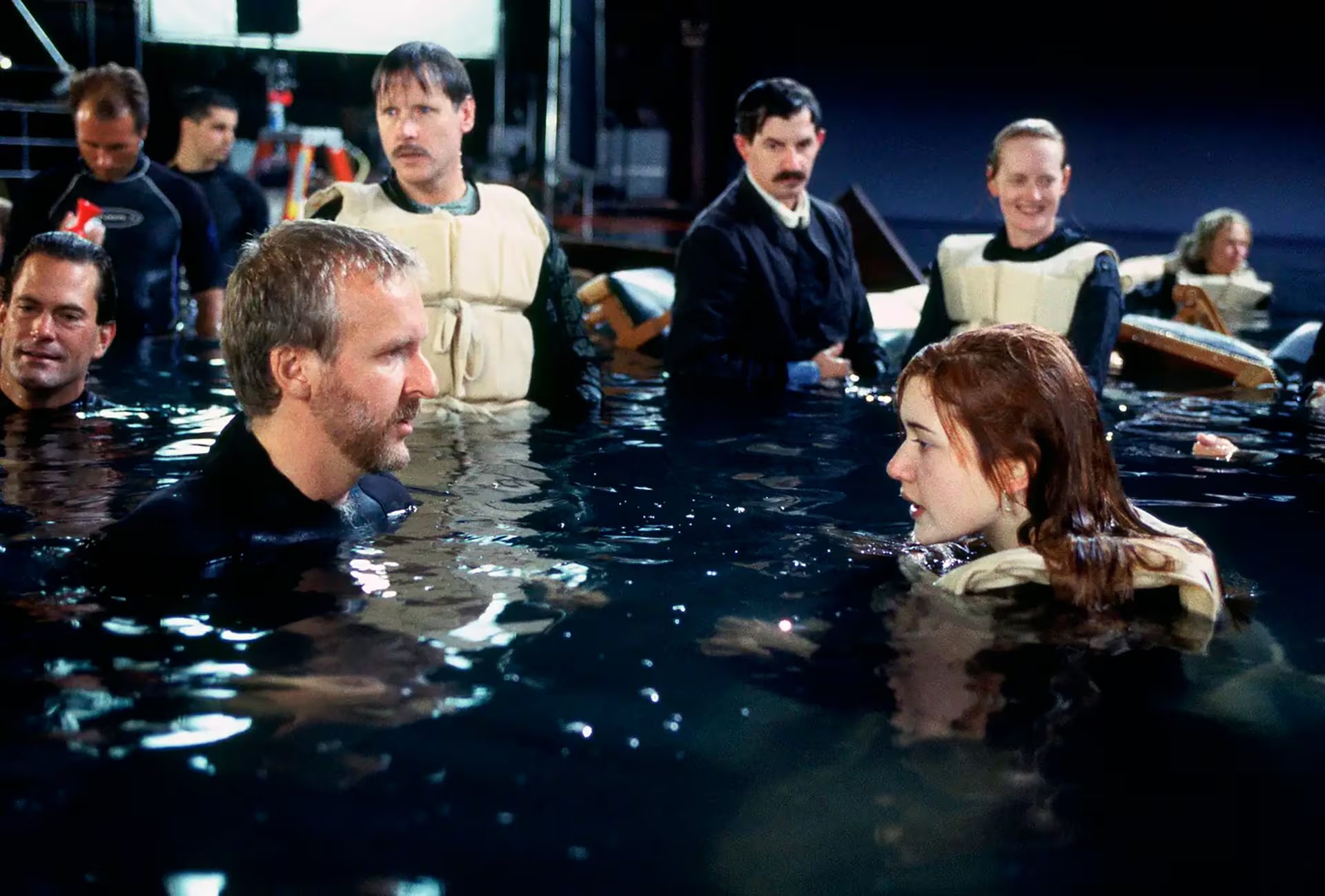 Más de 60 personas consumieron la sopa del catering del filme y James Cameron creyó al principio que se trataba de una intoxicación por mariscos (20th Century Fox)