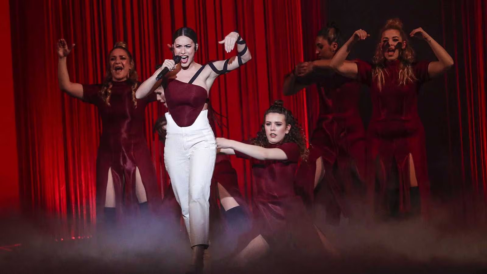 Blanca Paloma, durante su actuación en la final del Benidorm Fest. (RTVE)