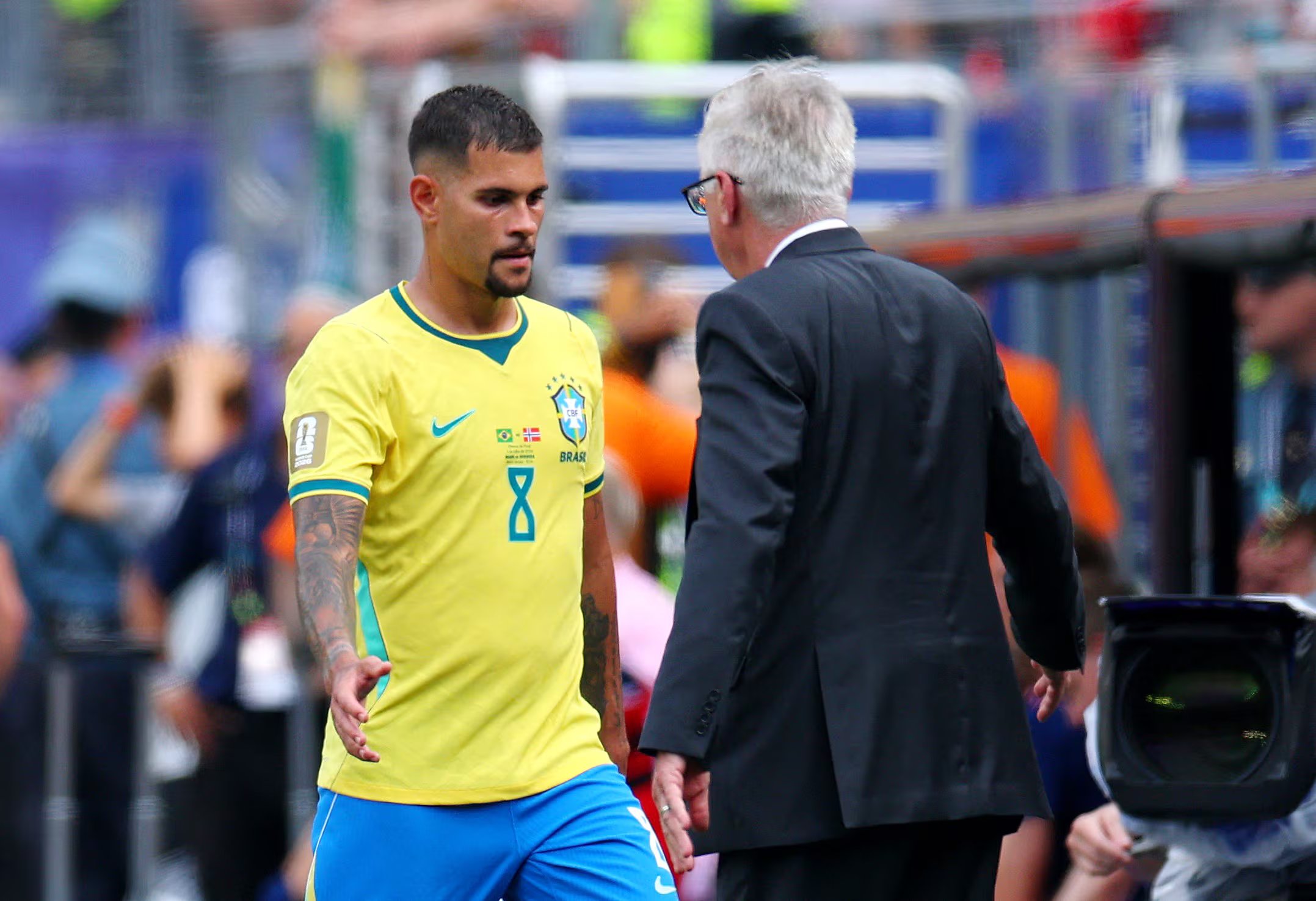 Bruno Guimarães fue elegido para patear el penal según una estadística de un año, Neymar encabezaba la lista pero no estaba en el campo en ese momento del partido (REUTERS/Mike Segar)