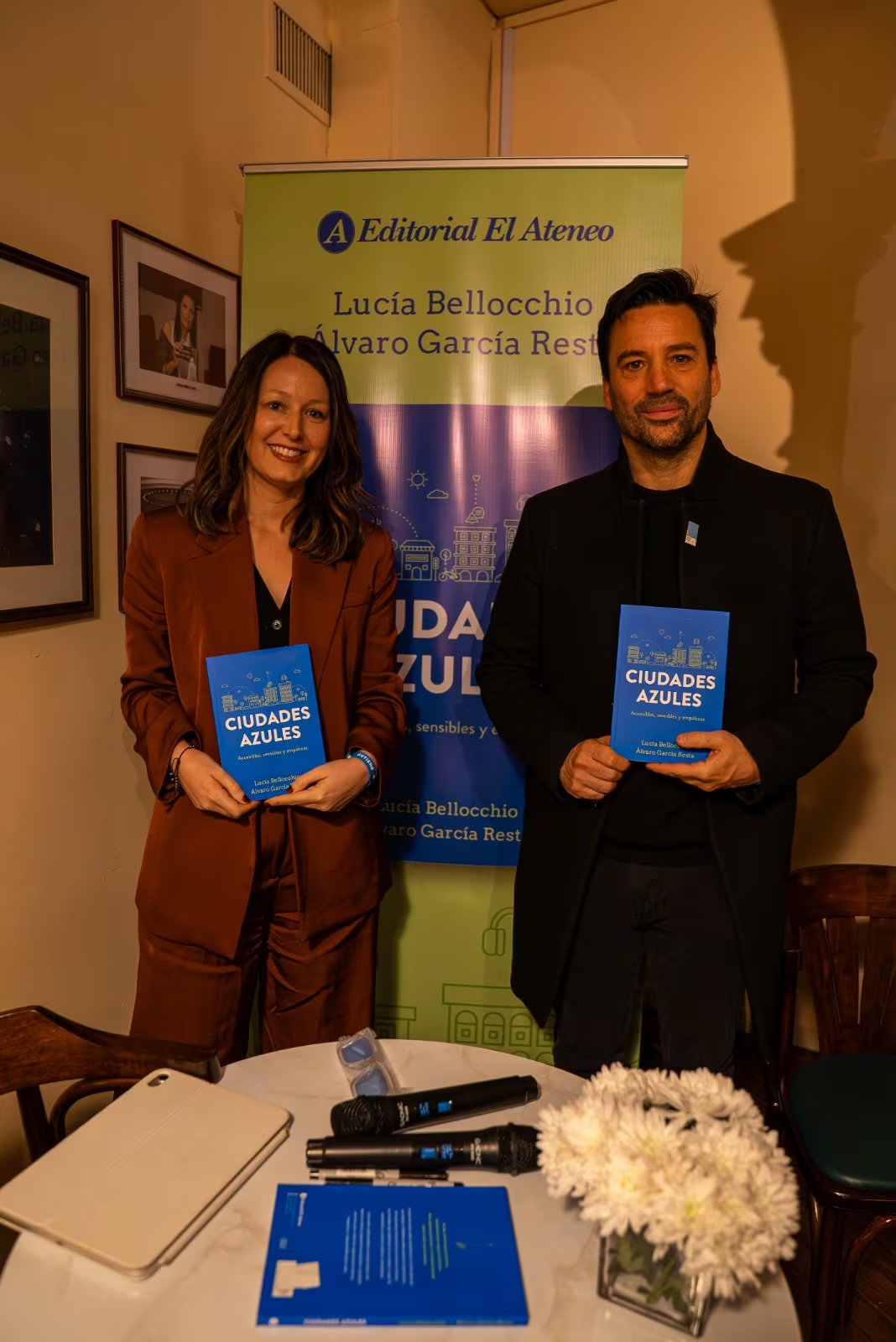 Lucía Bellocchio y Álvaro García Resta, autores del libro “Ciudades Azules: accesibles, sensibles y empáticas”