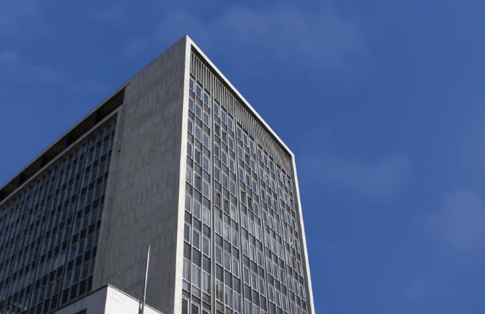 Analistas advierten que un mayor déficit fiscal puede traducirse en tasas de interés más elevadas y mayores costos de financiamiento - crédito Banco de la República

