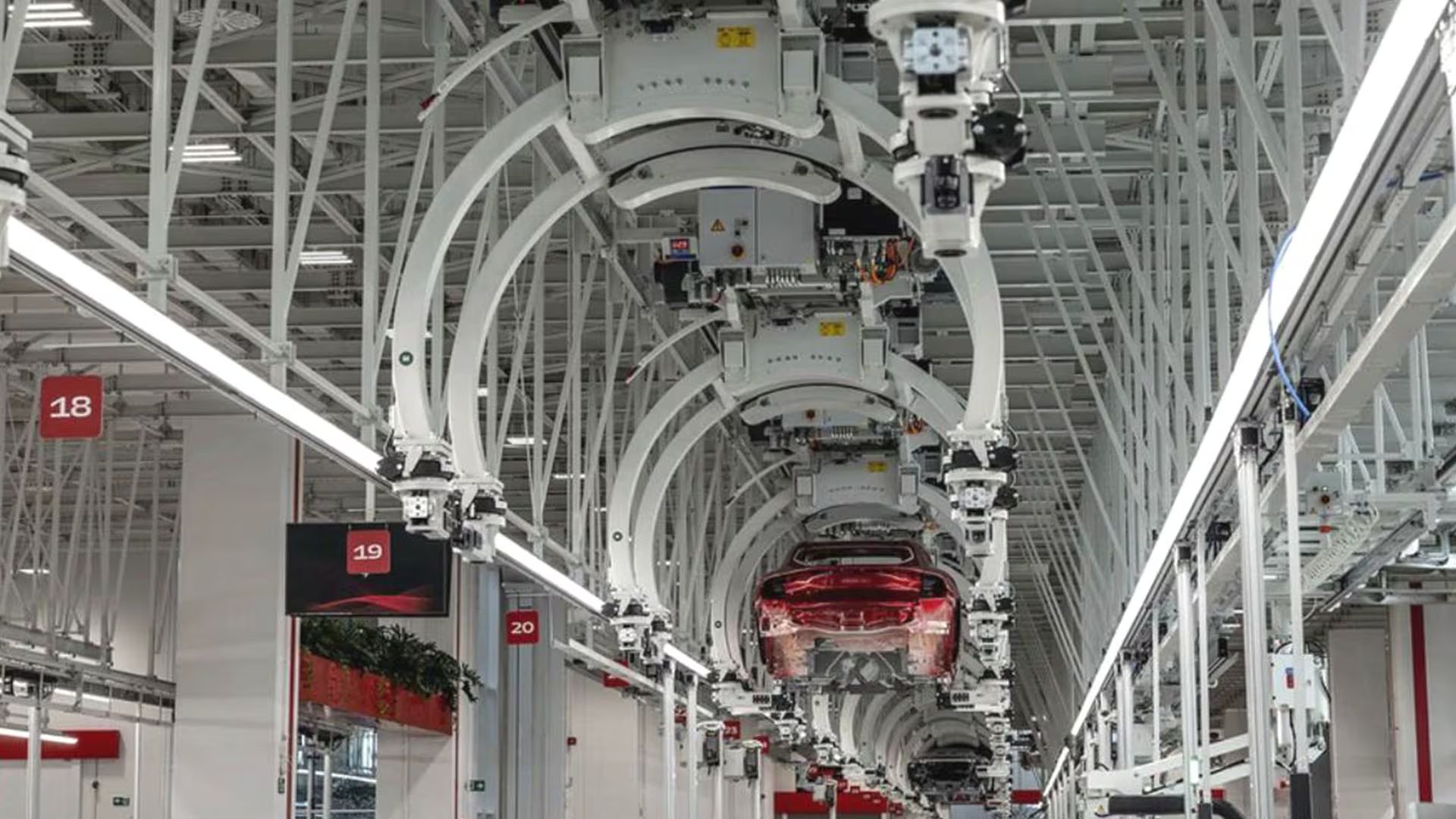 La nueva línea de montaje de Ferrari. Foto Ferrari