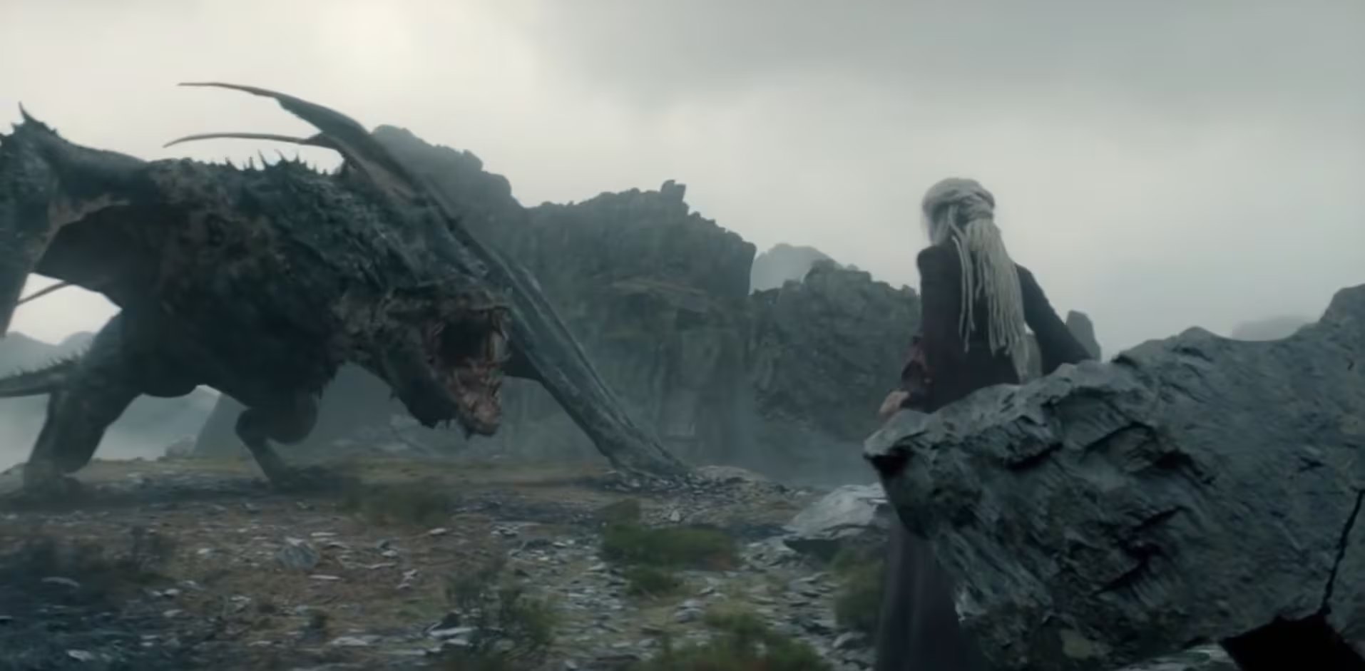 Sheepstealer fue diseñado en House of the Dragon con una apariencia de animal callejero y se diferencia de Syrax y Caraxes por su vida en libertad (Captura de video: HBO/MAX)