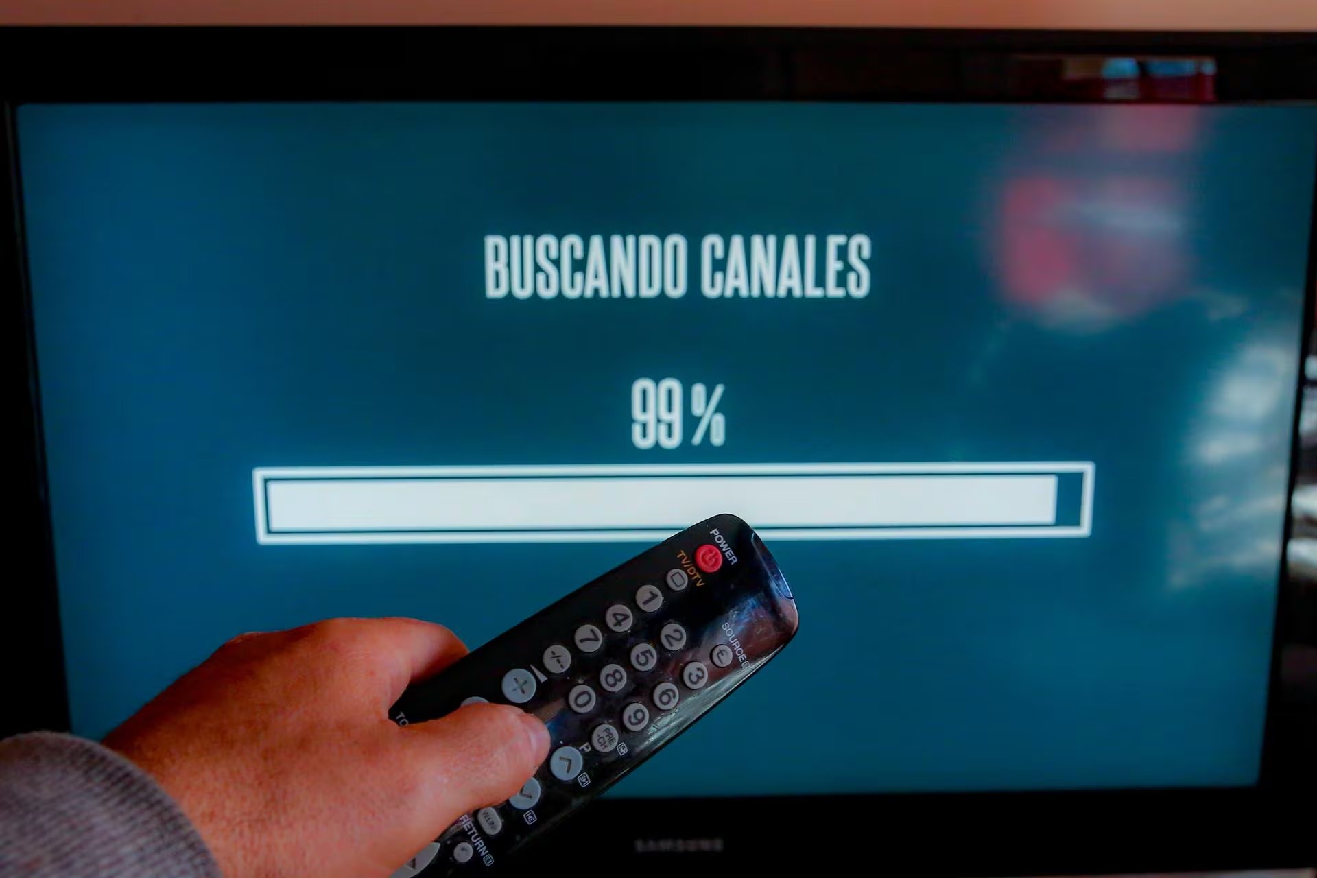 La Televisión Digital Terrestre ofrece la menor latencia y una experiencia casi simultánea con la señal original. (Foto: Europa Press)