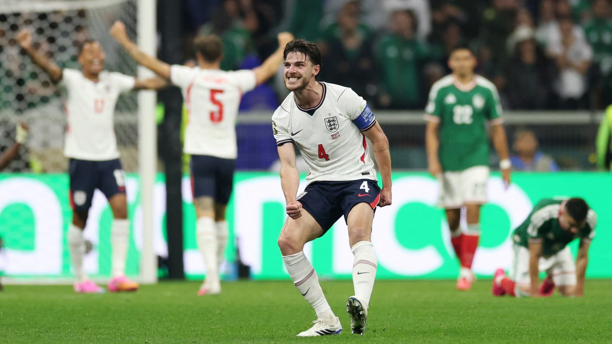 Polémica arbitral marca el triunfo de Inglaterra sobre México en Mundial 2026 - KCH FM