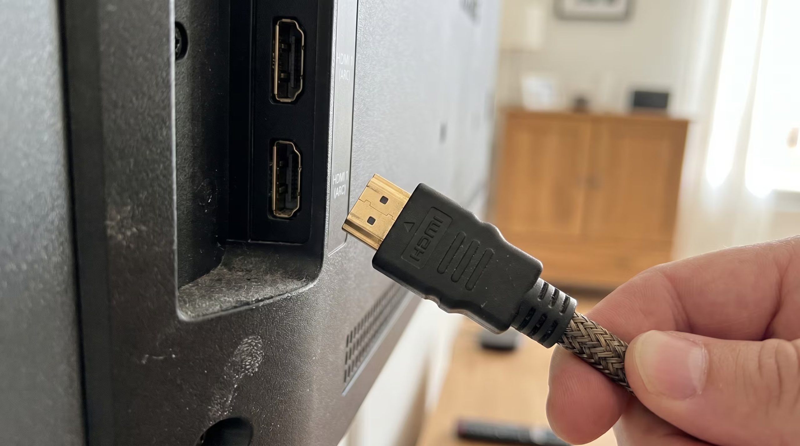 Al utilizar el puerto HDMI, la actualización se realiza de forma rápida y sin complicaciones. 

 (Imagen Ilustrativa Infobae)
