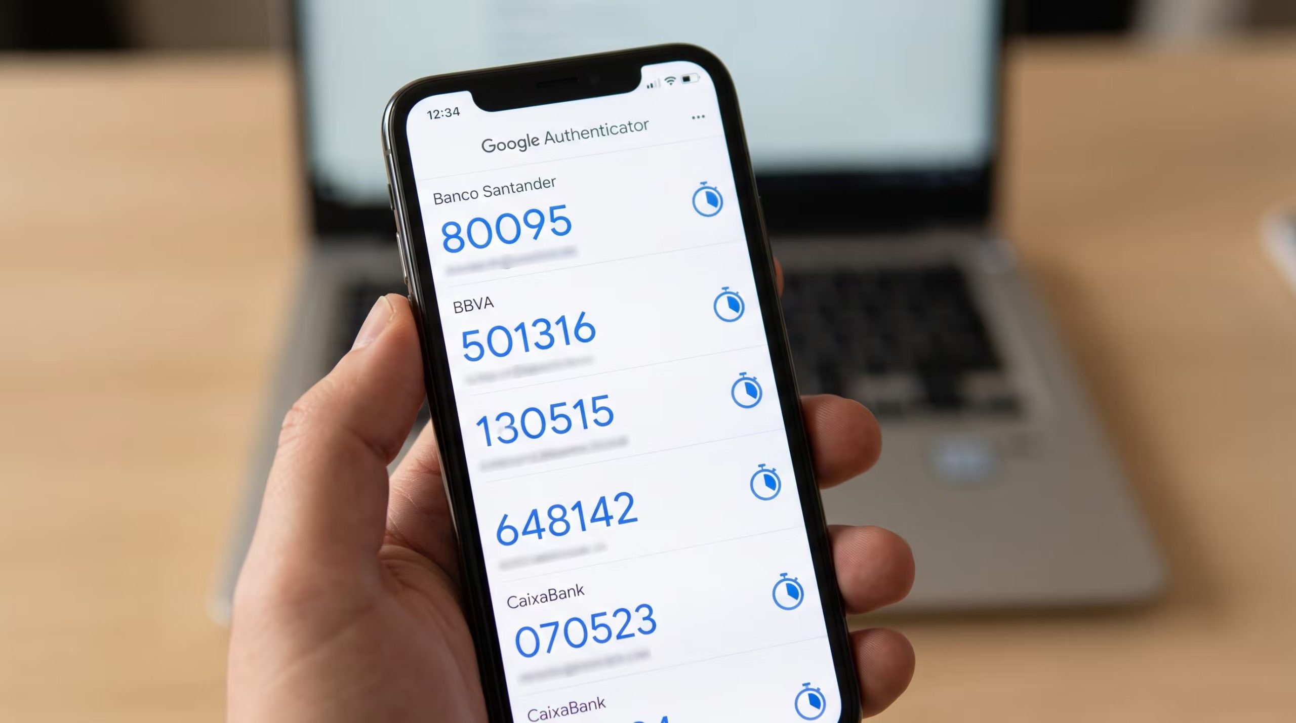 El uso de aplicaciones de autenticación y llaves físicas ofrece mayor protección frente a intentos de fraude por SIM Swapping que los códigos enviados por SMS - crédito (Imagen Ilustrativa Infobae)