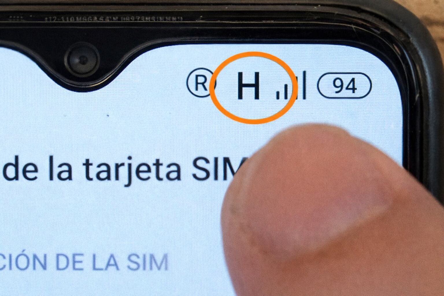 Cuando la red 4G se sobrecarga en eventos masivos o zonas de alta demanda, algunos usuarios vuelven a H o H+ para mantener la conexión. (Imagen Ilustrativa Infobae)
