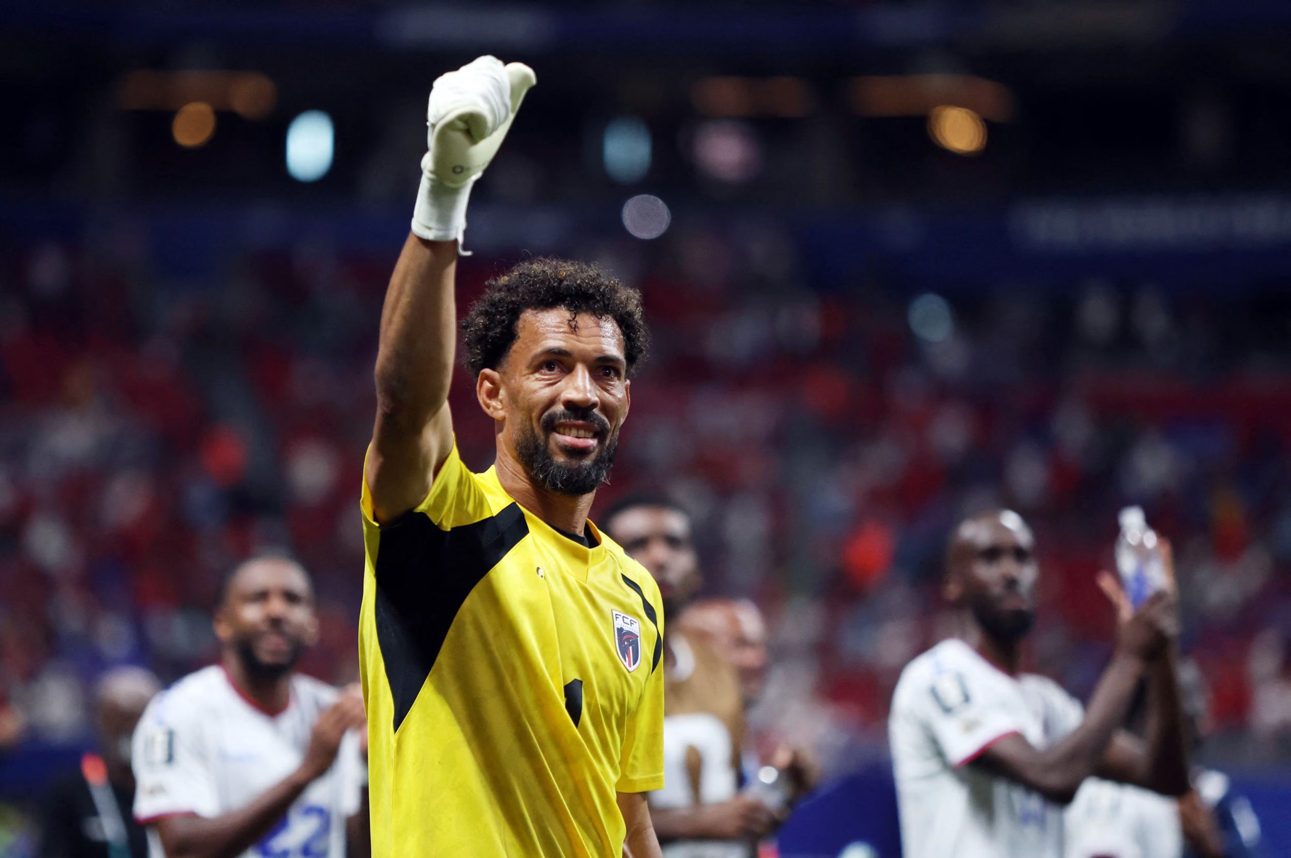 Vozinha, el arquero de Cabo Verde que actualmente no tiene club, se transformó en una de las figuras del equipo durante la fase de grupos y se volvió viral en redes sociales. (Reuters)