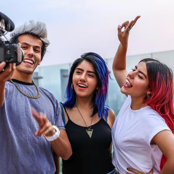 Rafa, Karen y Lesslie Polinesia dan a conocer en redes sociales que el videojuego busca conectar con sus seguidores en una nueva plataforma. Captura: Instagram.