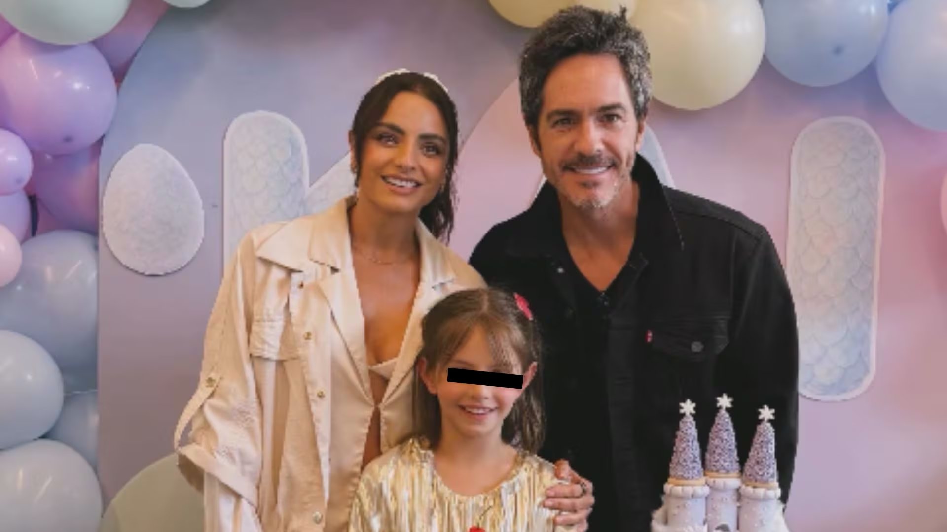 La lujosa celebración de Kailani Ochmann incluyó un pastel en forma de castillo, piñata y decoración especial para invitados.
(RS)