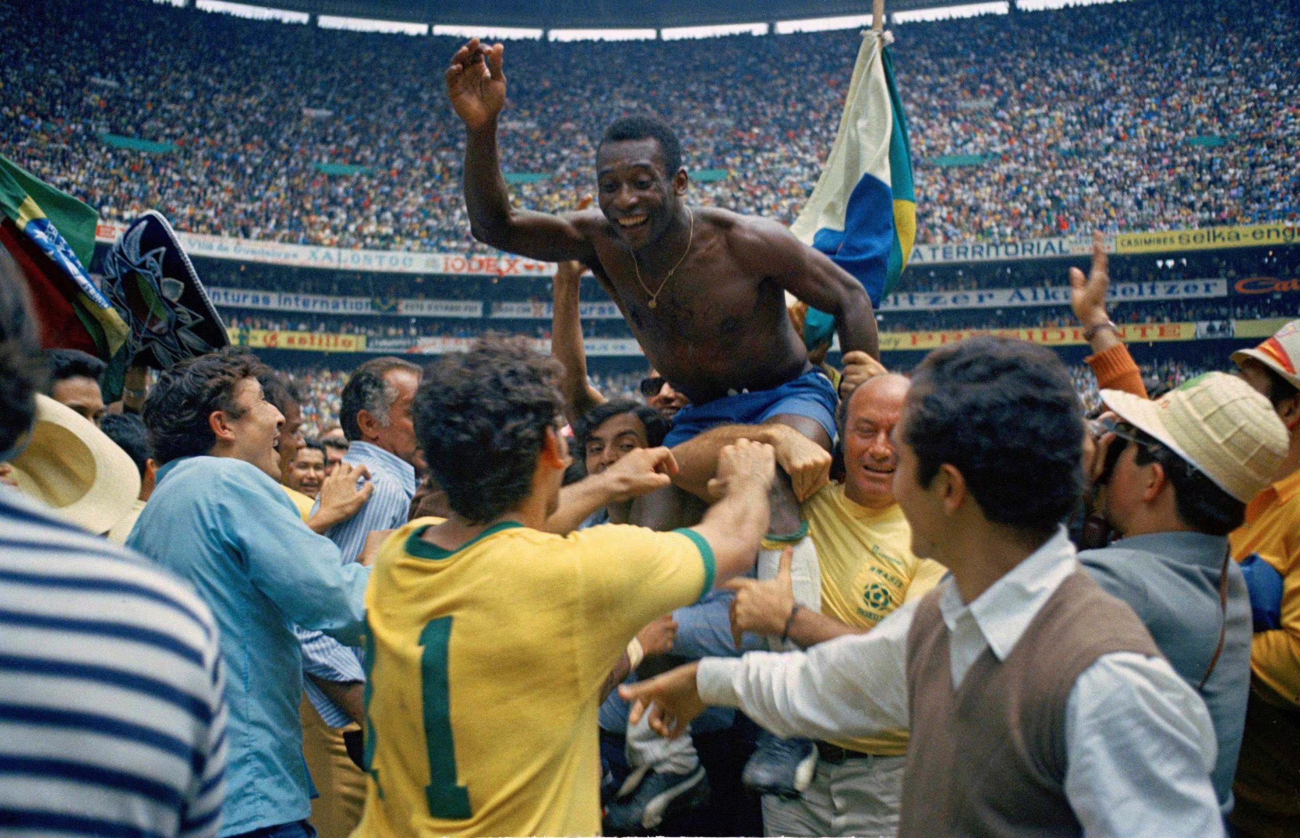 El Coloso de Santa Úrsula vio coronarse al Rey Pelé y a Diego Armando Maradona con la